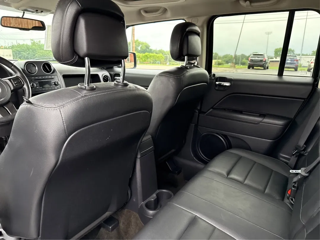 2016 Jeep Patriot High Altitude Edition (1C4NJRFB0GD) with an 2.4L I-4 DOHC engine, located at 4508 South Dixie Dr, Moraine, OH, 45439, (937) 908-9800, 39.689976, -84.218452 - 2016 Jeep Patriot High Altitude Edition - Photo#10