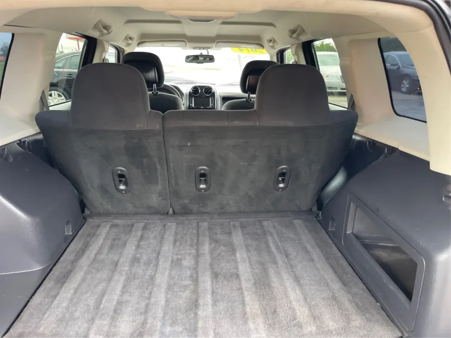 2014 Jeep Patriot Latitude 4WD (1C4NJRFB5ED) with an 2.4L L4 DOHC 16V engine, located at 1230 East Main St, Xenia, OH, 45385, (937) 908-9800, 39.688026, -83.910172 - **Adventure Awaits with the 2014 Jeep Patriot Latitude 4WD!**<br /> <br /> If you're longing for a vehicle that blends rugged capability with everyday comfort, look no further than the 2014 Jeep Patriot Latitude 4WD. Perfect for weekend adventures or daily commutes, this SUV is designed to take you - Photo#4