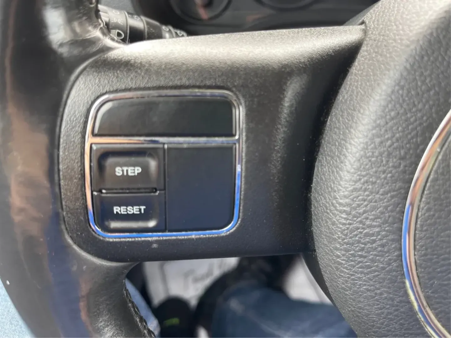 2014 Jeep Patriot Latitude 4WD (1C4NJRFB5ED) with an 2.4L L4 DOHC 16V engine, located at 1230 East Main St, Xenia, OH, 45385, (937) 908-9800, 39.688026, -83.910172 - **Adventure Awaits with the 2014 Jeep Patriot Latitude 4WD!**<br /> <br /> If you're longing for a vehicle that blends rugged capability with everyday comfort, look no further than the 2014 Jeep Patriot Latitude 4WD. Perfect for weekend adventures or daily commutes, this SUV is designed to take you - Photo#8