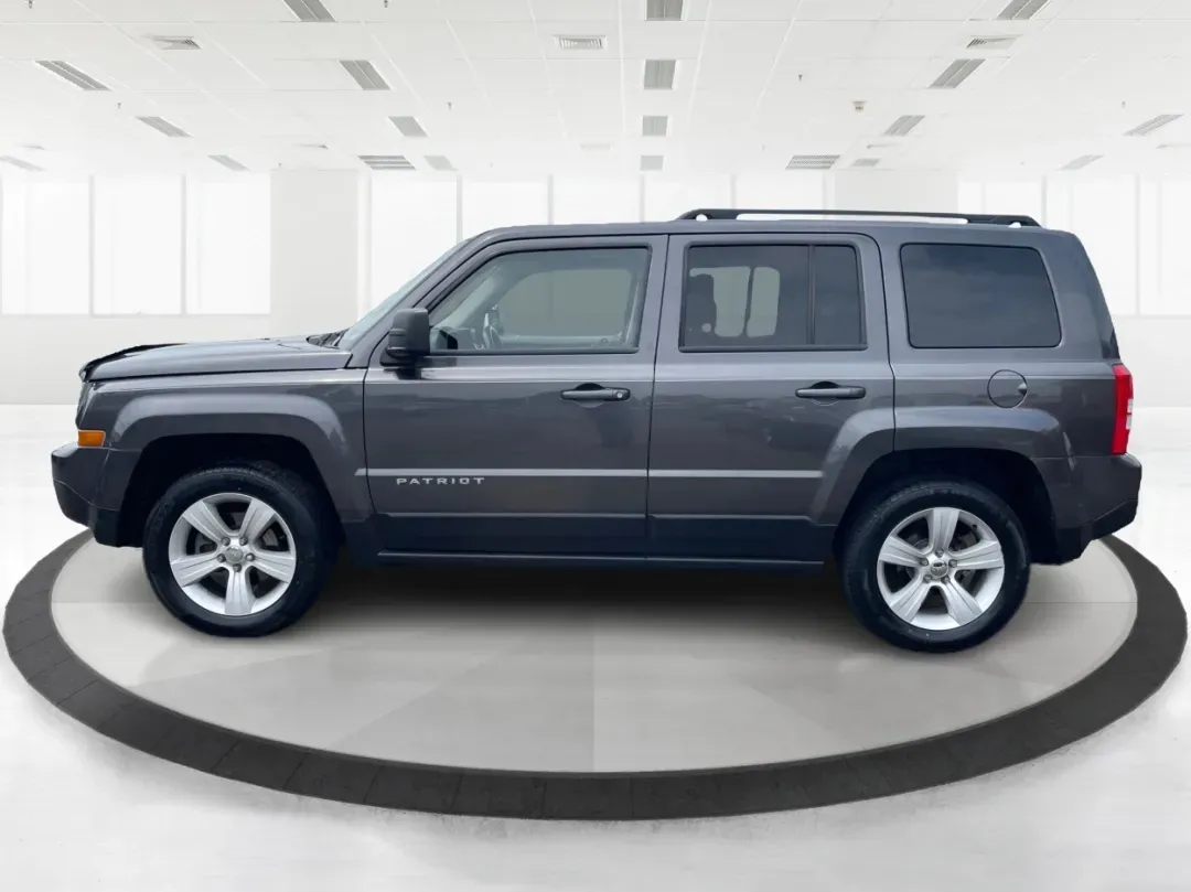 2014 Jeep Patriot Latitude 4WD (1C4NJRFB5ED) with an 2.4L L4 DOHC 16V engine, located at 1230 East Main St, Xenia, OH, 45385, (937) 908-9800, 39.688026, -83.910172 - **Adventure Awaits with the 2014 Jeep Patriot Latitude 4WD!**<br /> <br /> If you're longing for a vehicle that blends rugged capability with everyday comfort, look no further than the 2014 Jeep Patriot Latitude 4WD. Perfect for weekend adventures or daily commutes, this SUV is designed to take you - Photo#19