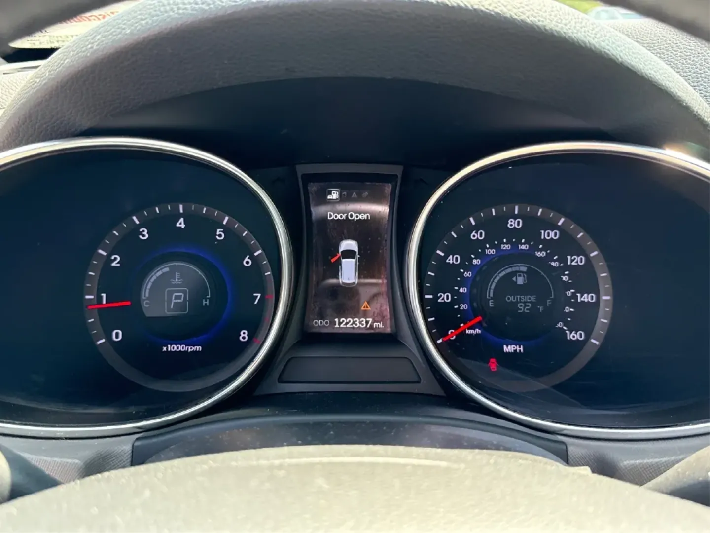 2013 Hyundai Santa Fe Sport 2.0T (5XYZU3LA1DG) with an Theta II 2L I-4 gasoline direct injection engine, located at 1230 East Main St, Xenia, OH, 45385, (937) 908-9800, 39.688026, -83.910172 - **Discover Adventure with the 2013 Hyundai Santa Fe at Advantage Car and Credit!**<br /> <br /> Are you ready to embrace the open road? Whether you're planning a weekend getaway or commuting to work, the 2013 Hyundai Santa Fe Sport 2.0T is the perfect vehicle to elevate your lifestyle. Designed for - Photo#15