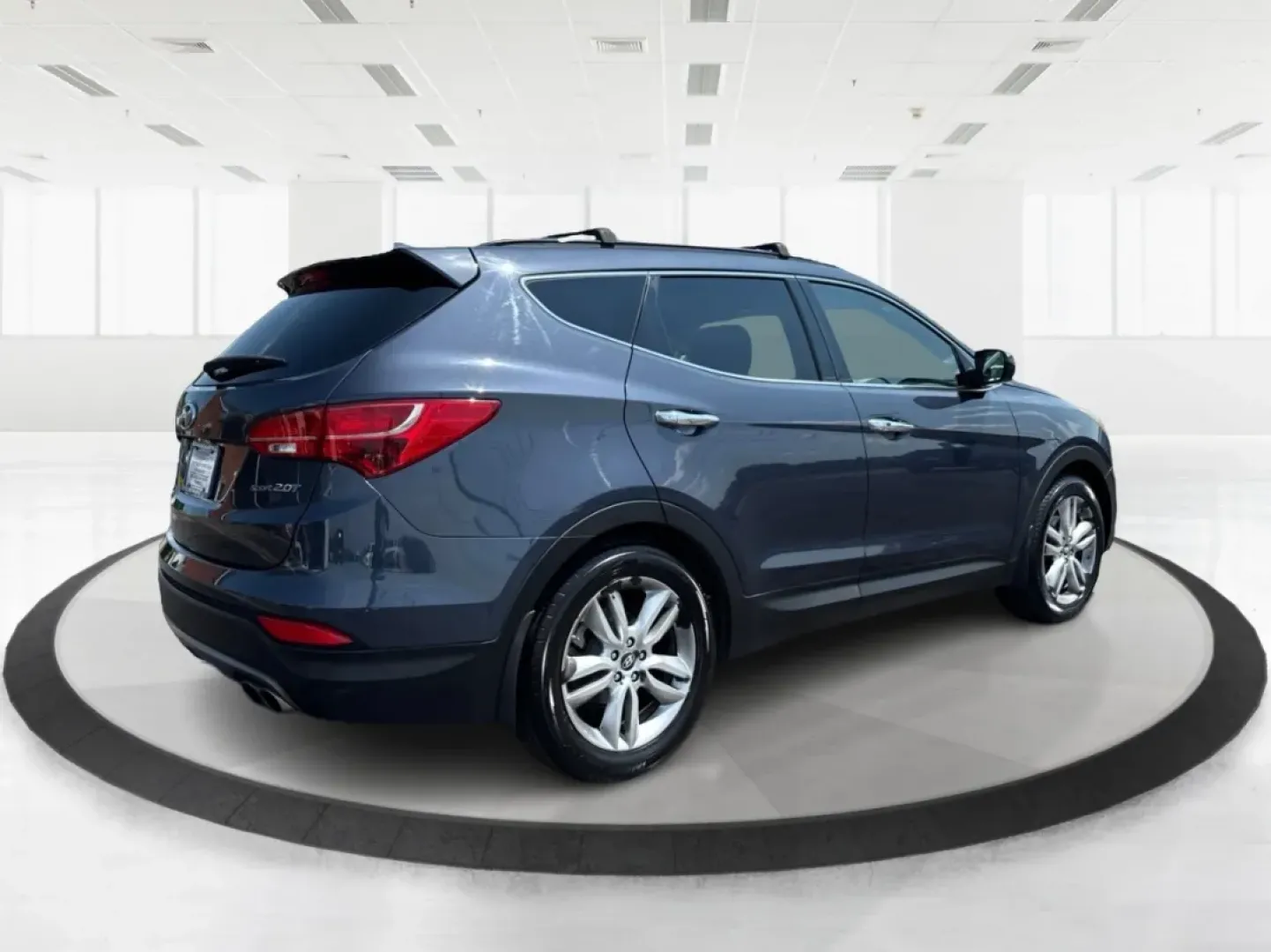 2013 Hyundai Santa Fe Sport 2.0T (5XYZU3LA1DG) with an Theta II 2L I-4 gasoline direct injection engine, located at 880 E. National Road, Vandalia, OH, 45377, (937) 908-9800, 39.891918, -84.183594 - **Discover Adventure with the 2013 Hyundai Santa Fe at Advantage Car and Credit!**<br /> <br /> Are you ready to embrace the open road? Whether you're planning a weekend getaway or commuting to work, the 2013 Hyundai Santa Fe Sport 2.0T is the perfect vehicle to elevate your lifestyle. Designed for - Photo#2