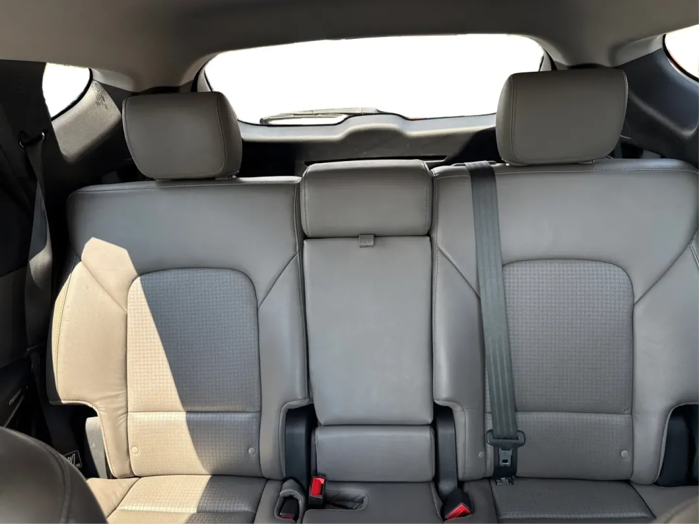 2013 Hyundai Santa Fe Sport 2.0T (5XYZU3LA1DG) with an Theta II 2L I-4 gasoline direct injection engine, located at 880 E. National Road, Vandalia, OH, 45377, (937) 908-9800, 39.891918, -84.183594 - **Discover Adventure with the 2013 Hyundai Santa Fe at Advantage Car and Credit!**<br /> <br /> Are you ready to embrace the open road? Whether you're planning a weekend getaway or commuting to work, the 2013 Hyundai Santa Fe Sport 2.0T is the perfect vehicle to elevate your lifestyle. Designed for - Photo#14