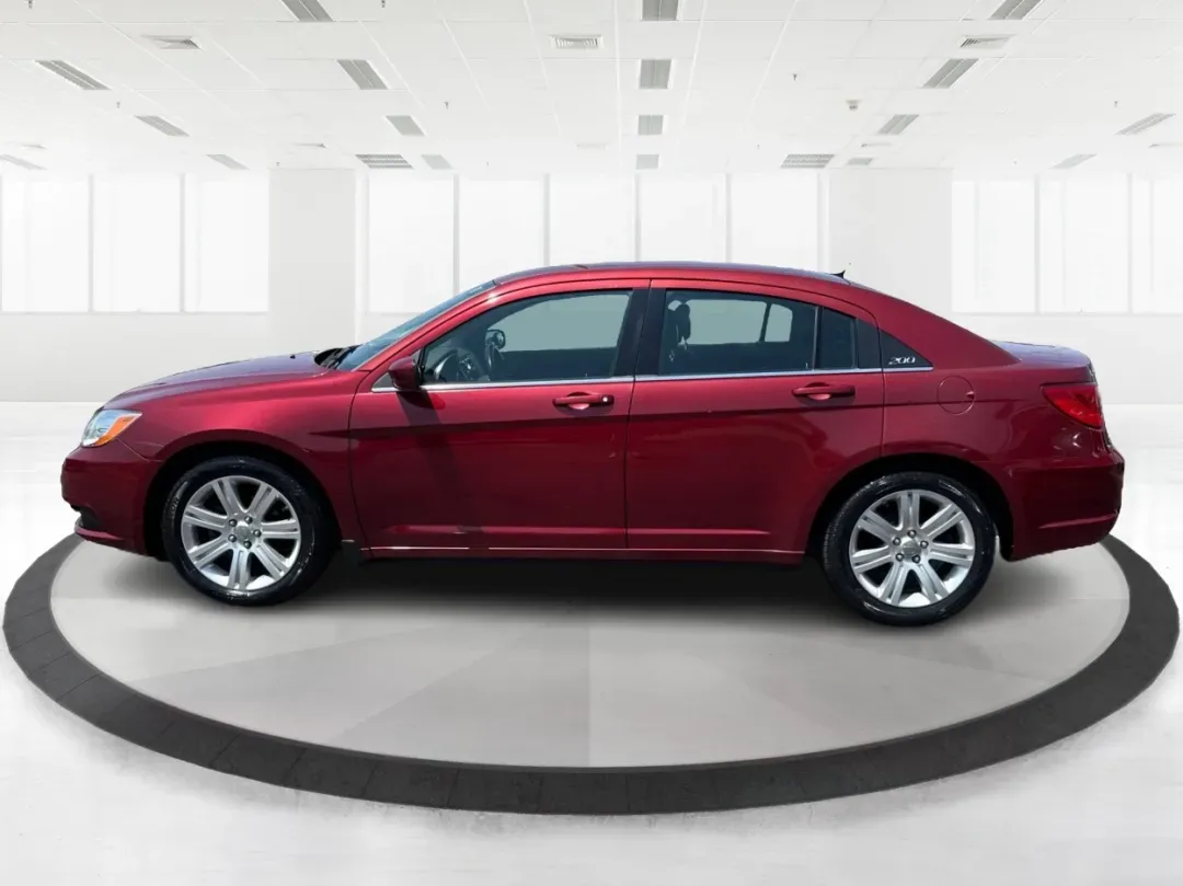 2014 Chrysler 200 Touring (1C3CCBBB6EN) with an Other engine, located at 8750 N County Rd 25A, Piqua, OH, 45356, (937) 908-9800, 40.164391, -84.232513 - **Discover Freedom and Comfort with this 2014 Chrysler 200 Touring at Advantage Car and Credit!**<br /> <br /> Are you ready to elevate your driving experience? Whether you're a busy professional looking for a reliable daily commuter or a growing family in need of a safe and stylish sedan, the 2014 - Photo#5