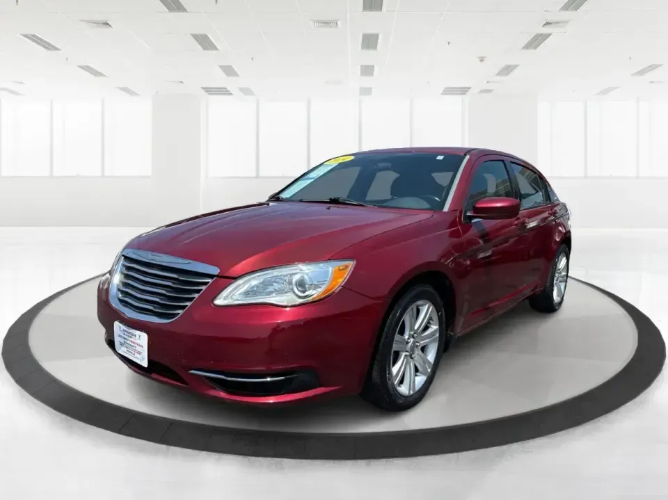 2014 Chrysler 200 Touring (1C3CCBBB6EN) with an 2.4L L4 DOHC 16V engine, 6-Speed Automatic transmission, located at 401 Woodman Dr, Riverside, OH, 45431, (937) 908-9800, 39.760899, -84.123421 - **Discover Freedom and Comfort with this 2014 Chrysler 200 Touring at Advantage Car and Credit!**<br /> <br /> Are you ready to elevate your driving experience? Whether you're a busy professional looking for a reliable daily commuter or a growing family in need of a safe and stylish sedan, the 2014 - Photo#8