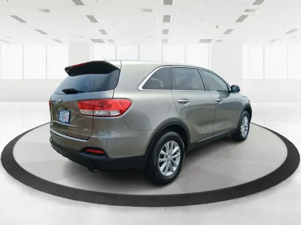 2017 Kia Sorento 2.4L L (5XYPG4A32HG) with an 2.4L I-4 gasoline direct injection engine, 6A transmission, located at 880 E. National Road, Vandalia, OH, 45377, (937) 908-9800, 39.891918, -84.183594 - Picture your next road trip or daily school-and-sports shuffle: a roomy SUV that's comfortable on long stretches of I-75, easy to live with around town, and ready for weekend errands from Miller Lane to the Dayton area. This **2017 Kia Sorento 2.4L L** in **Gray** is a practical, budget-friendly cho - Photo#2