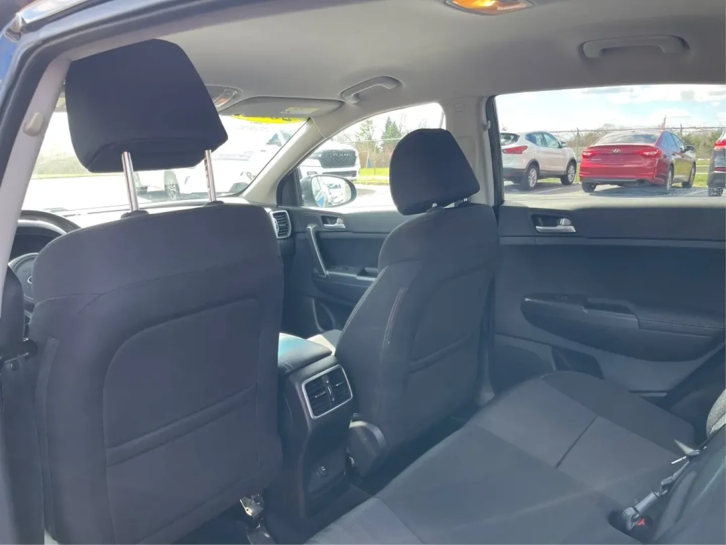 2019 Kia Sportage LX (KNDPMCACXK7) with an Theta II 2.4L I-4 gasoline direct injection engine, located at 4508 South Dixie Dr, Moraine, OH, 45439, (937) 908-9800, 39.689976, -84.218452 - **Adventure Awaits with the 2019 Kia Sportage at Advantage Car and Credit!**<br /> <br /> Are you ready to elevate your driving experience? Whether you're navigating the hustle and bustle of city life or embarking on a weekend getaway, the 2019 Kia Sportage is your perfect companion. This stylish cr - Photo#10