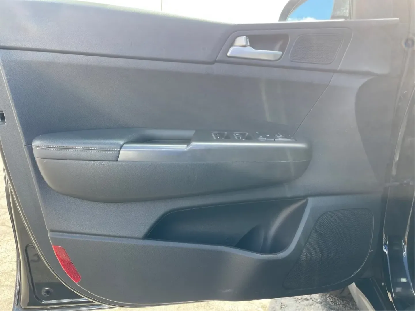 2019 Kia Sportage LX (KNDPMCACXK7) with an Theta II 2.4L I-4 gasoline direct injection engine, located at 4508 South Dixie Dr, Moraine, OH, 45439, (937) 908-9800, 39.689976, -84.218452 - **Adventure Awaits with the 2019 Kia Sportage at Advantage Car and Credit!**<br /> <br /> Are you ready to elevate your driving experience? Whether you're navigating the hustle and bustle of city life or embarking on a weekend getaway, the 2019 Kia Sportage is your perfect companion. This stylish cr - Photo#18