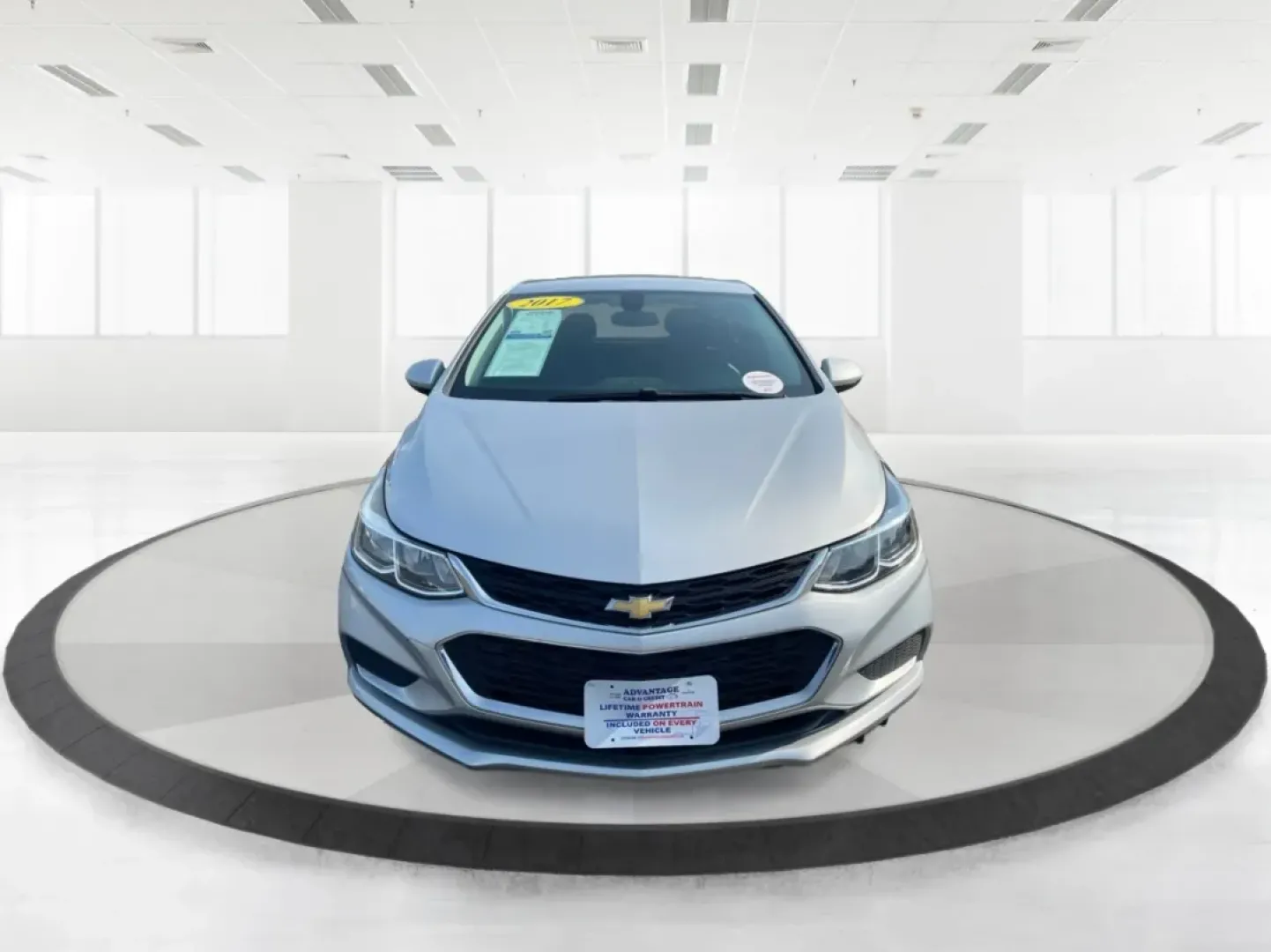 2017 Chevrolet Cruze LS Auto (1G1BC5SM0H7) with an 1.4L I-4 gasoline direct injection engine, located at 1230 East Main St, Xenia, OH, 45385, (937) 908-9800, 39.688026, -83.910172 - **Find Your Next Adventure with the 2017 Chevrolet Cruze Perfect for Commuters and Families Alike!**<br /> <br /> Are you in search of a reliable sedan that seamlessly blends style, efficiency, and practicality? Look no further! At Advantage Car and Credit, located conveniently at 1184 Kauffman Ave - Photo#7