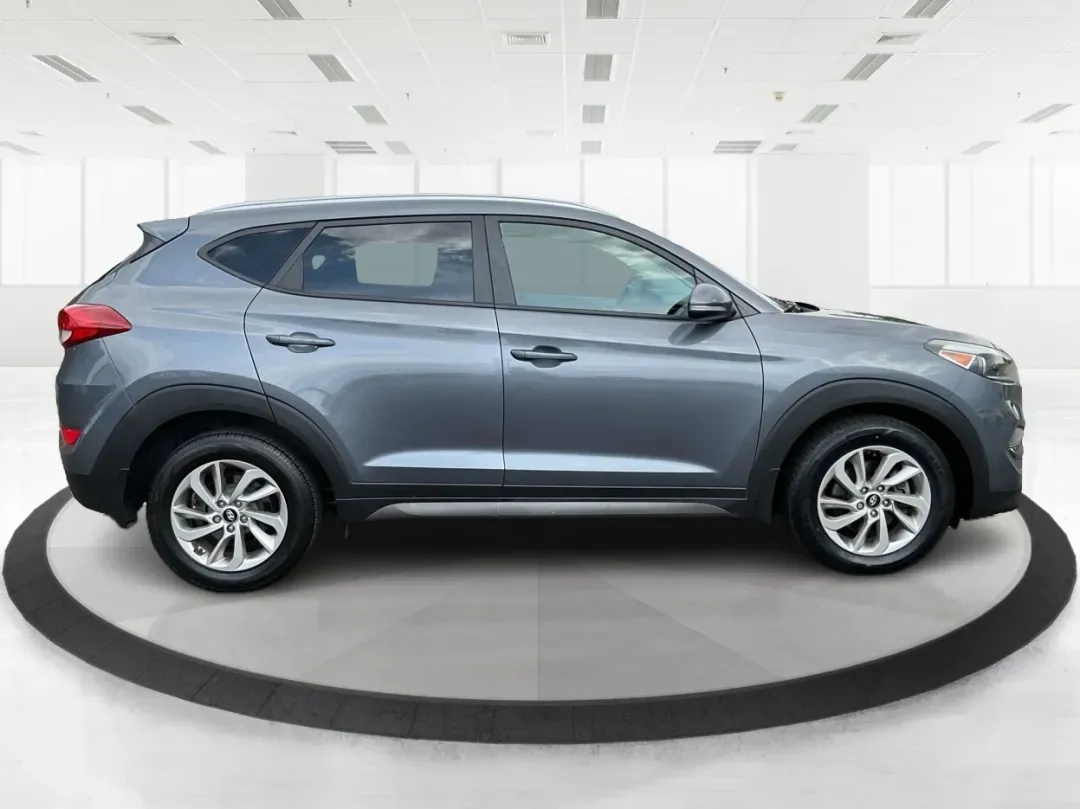 2016 Hyundai Tucson Eco (KM8J3CA24GU) with an 1.6L I-4 gasoline direct injection engine, located at 1099 N County Rd 25A , Troy, OH, 45373, (937) 908-9800, 40.057079, -84.212883 - **Adventure Awaits: 2016 Hyundai Tucson Eco Your Perfect Companion for Daily Drives and Weekend Getaways!**<br /> <br /> At Advantage Car and Credit, located at 1184 Kauffman Ave, Fairborn, OH 45324, we understand that life is an adventure, and having the right vehicle can make all the difference. - Photo#1