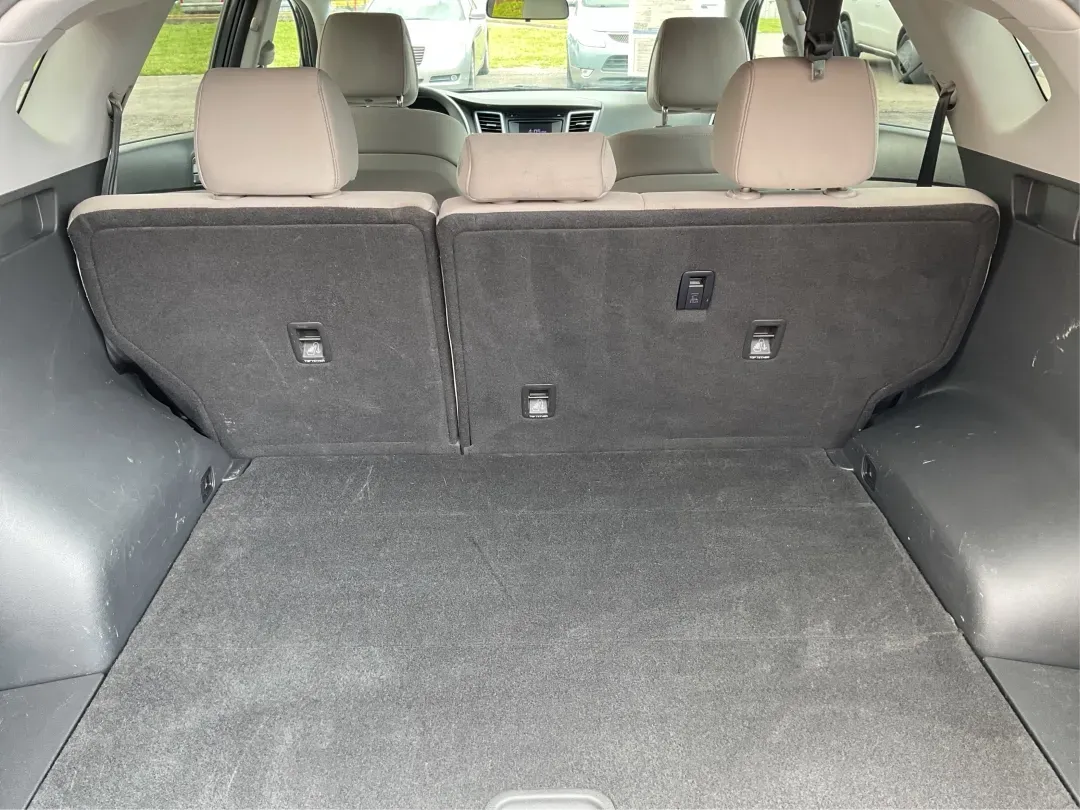 2016 Hyundai Tucson Eco (KM8J3CA24GU) with an 1.6L I-4 gasoline direct injection engine, located at 1099 N County Rd 25A , Troy, OH, 45373, (937) 908-9800, 40.057079, -84.212883 - **Adventure Awaits: 2016 Hyundai Tucson Eco Your Perfect Companion for Daily Drives and Weekend Getaways!**<br /> <br /> At Advantage Car and Credit, located at 1184 Kauffman Ave, Fairborn, OH 45324, we understand that life is an adventure, and having the right vehicle can make all the difference. - Photo#12