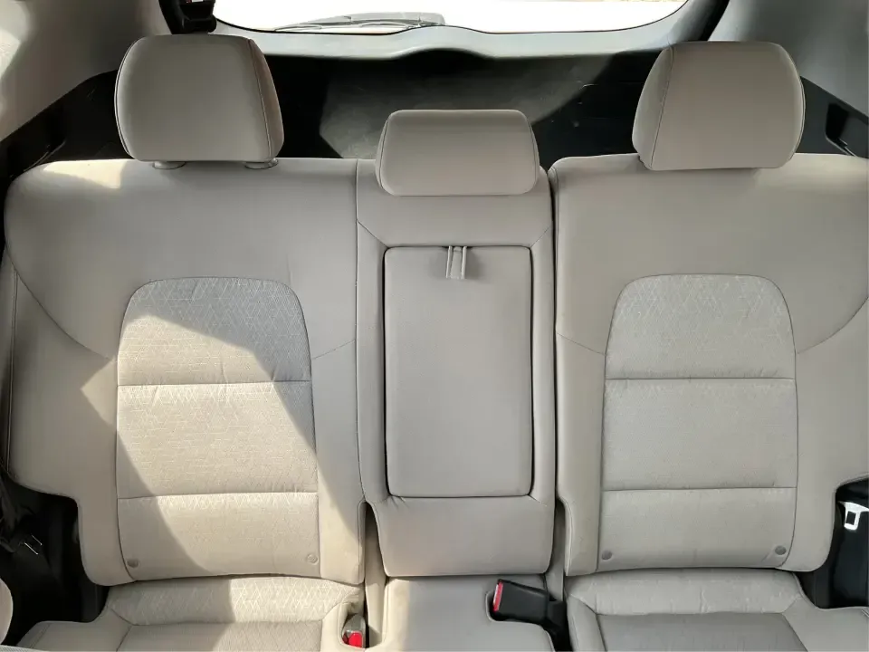 2016 Hyundai Tucson Eco (KM8J3CA24GU) with an 1.6L I-4 gasoline direct injection engine, 7A transmission, located at 401 Woodman Dr, Riverside, OH, 45431, (937) 908-9800, 39.760899, -84.123421 - **Adventure Awaits: 2016 Hyundai Tucson Eco Your Perfect Companion for Daily Drives and Weekend Getaways!**<br /> <br /> At Advantage Car and Credit, located at 1184 Kauffman Ave, Fairborn, OH 45324, we understand that life is an adventure, and having the right vehicle can make all the difference. - Photo#14