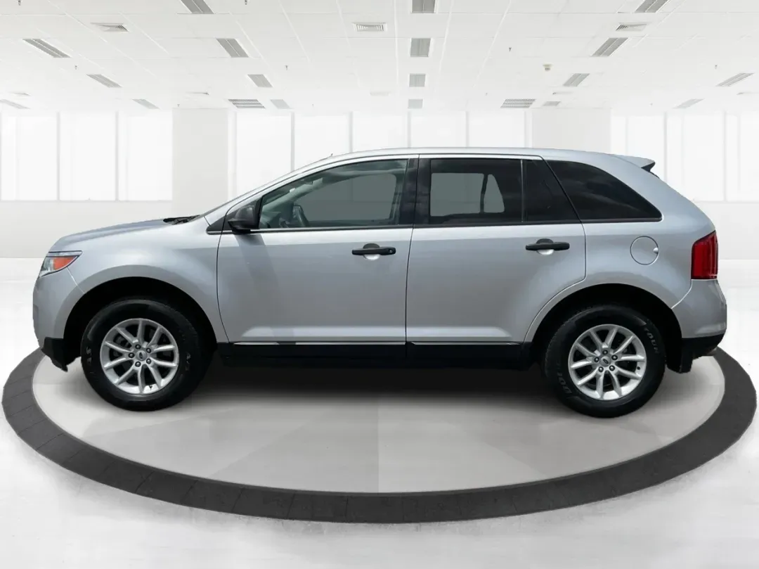 2013 Ford Edge SE (2FMDK3GC3DB) with an Other engine, located at 880 E. National Road, Vandalia, OH, 45377, (937) 908-9800, 39.891918, -84.183594 - 2013 Ford Edge SE - Photo#5