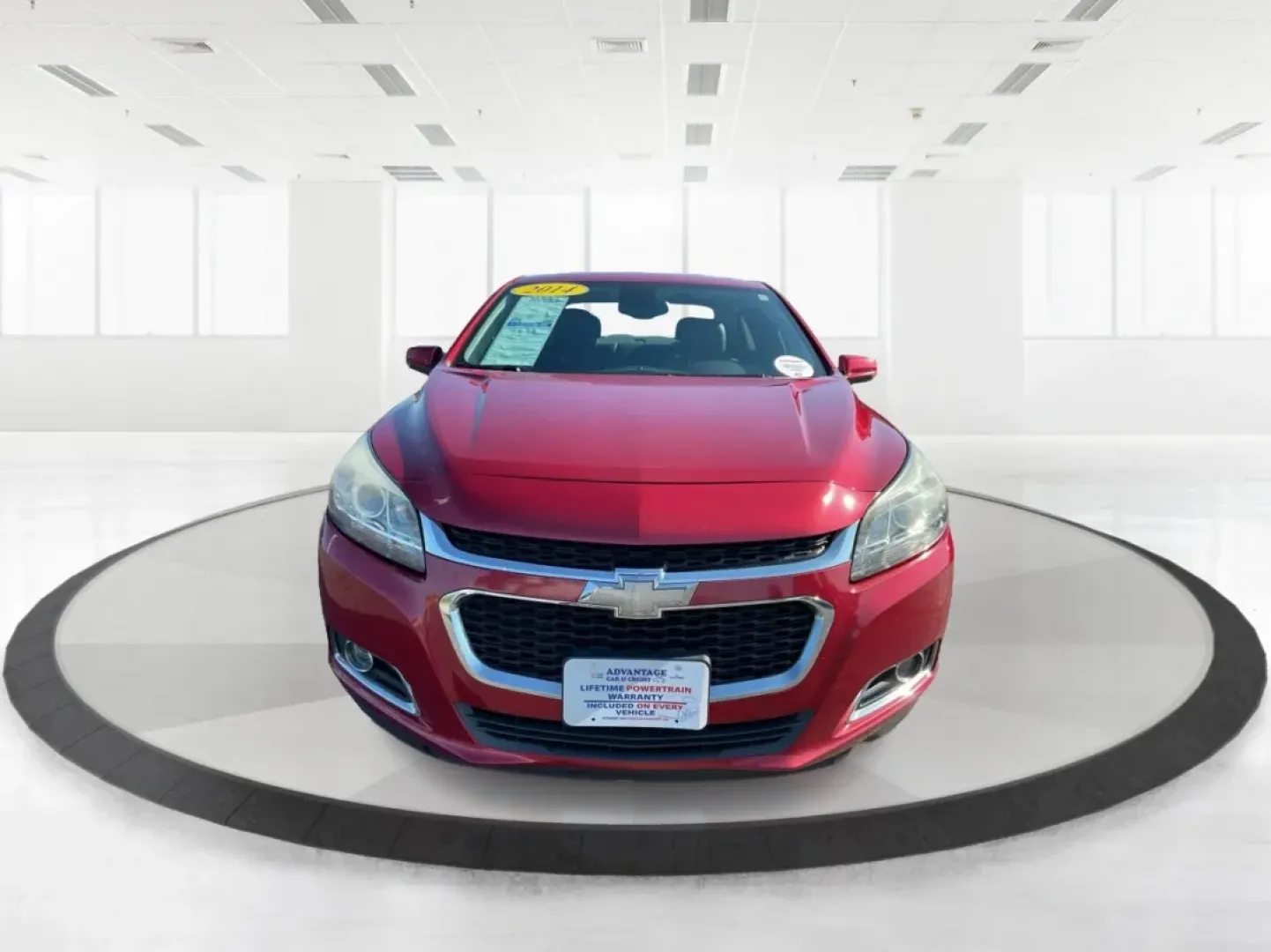 2014 Chevrolet Malibu 2LT (1G11E5SL7EU) with an ECOTEC 2.5L I-4 gasoline direct injection engine, located at 1099 N County Rd 25A , Troy, OH, 45373, (937) 908-9800, 40.057079, -84.212883 - **Elevate Your Everyday Commute with the 2014 Chevrolet Malibu 2LT at Advantage Car and Credit!**<br /> <br /> Are you ready to transform your daily drives into extraordinary experiences? The 2014 Chevrolet Malibu 2LT is the perfect sedan for those who value comfort, style, and reliability. Whether - Photo#7