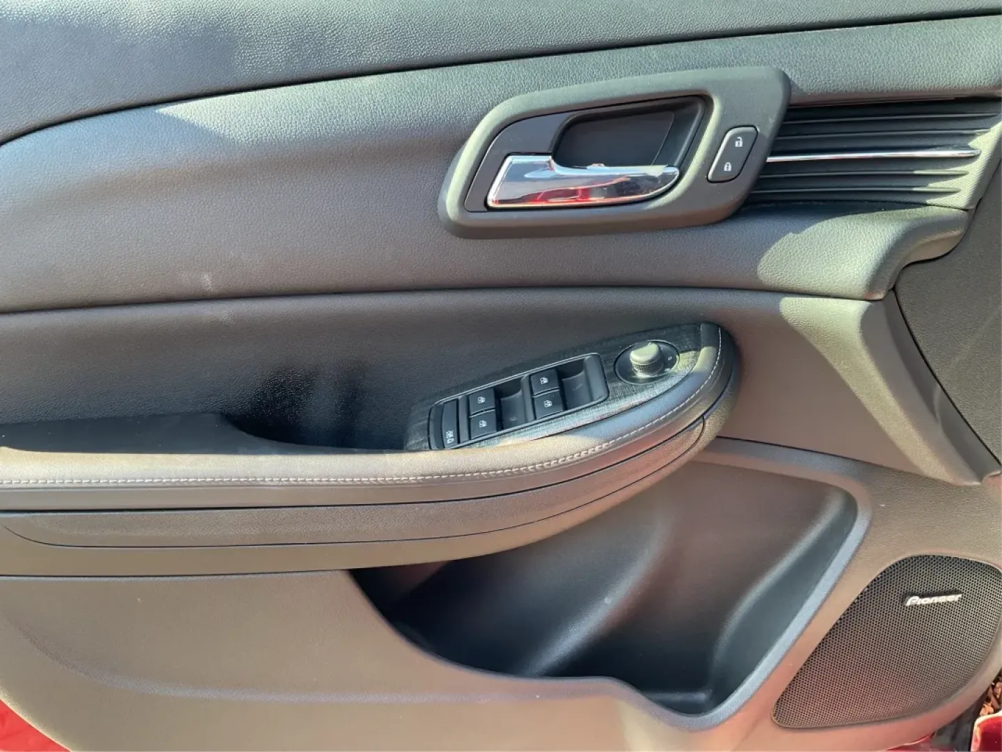 2014 Chevrolet Malibu 2LT (1G11E5SL7EU) with an ECOTEC 2.5L I-4 gasoline direct injection engine, located at 1099 N County Rd 25A , Troy, OH, 45373, (937) 908-9800, 40.057079, -84.212883 - **Elevate Your Everyday Commute with the 2014 Chevrolet Malibu 2LT at Advantage Car and Credit!**<br /> <br /> Are you ready to transform your daily drives into extraordinary experiences? The 2014 Chevrolet Malibu 2LT is the perfect sedan for those who value comfort, style, and reliability. Whether - Photo#19