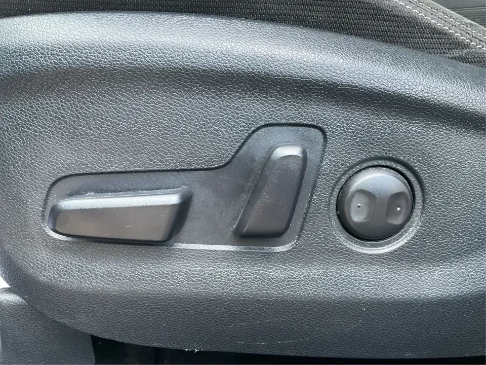 2017 Kia Sportage LX (KNDPM3ACXH7) with an Theta II 2.4L I-4 gasoline direct injection engine, 6A transmission, located at 1951 S Dayton Lakeview Rd., New Carlisle, OH, 45344, (937) 908-9800, 39.890999, -84.050255 - **Discover Your Next Adventure with the 2017 Kia Sportage LX at Advantage Car and Credit!** <br /> <br /> Are you ready to elevate your driving experience? Look no further! This stunning 2017 Kia Sportage LX in Pacific Blue is perfect for anyone who craves both style and functionality. Whether you'r - Photo#17