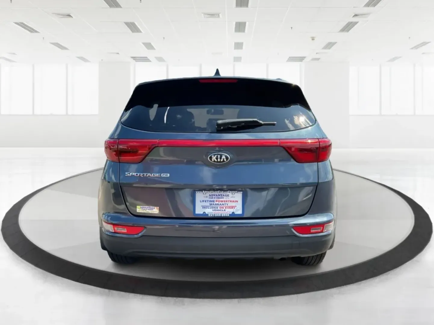 2017 Kia Sportage LX (KNDPM3ACXH7) with an Theta II 2.4L I-4 gasoline direct injection engine, located at 1951 S Dayton Lakeview Rd., New Carlisle, OH, 45344, (937) 908-9800, 39.890999, -84.050255 - **Discover Your Next Adventure with the 2017 Kia Sportage LX at Advantage Car and Credit!** <br /> <br /> Are you ready to elevate your driving experience? Look no further! This stunning 2017 Kia Sportage LX in Pacific Blue is perfect for anyone who craves both style and functionality. Whether you'r - Photo#3