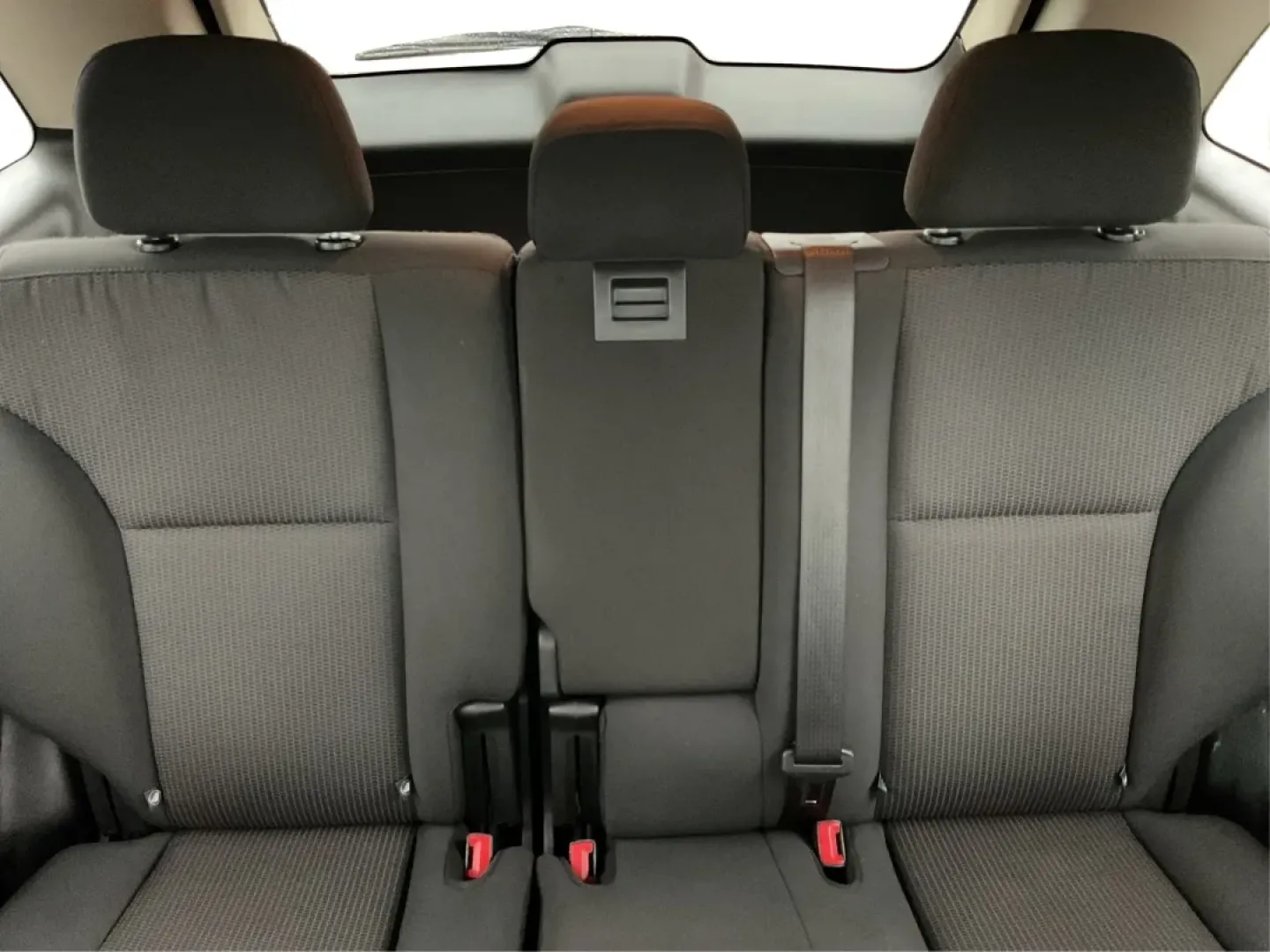 2013 Ford Edge SEL (2FMDK4JC1DB) with an 3.5L V-6 DOHC engine, located at 1951 S Dayton Lakeview Rd., New Carlisle, OH, 45344, (937) 908-9800, 39.890999, -84.050255 - **Elevate Your Weekend Adventures with the 2013 Ford Edge SEL at Advantage Car and Credit!**<br /> <br /> Are you ready to embrace a lifestyle of comfort and adventure? Whether you're shuttling the kids to their weekend soccer games or embarking on a scenic road trip through Ohio's beautiful landsca - Photo#14