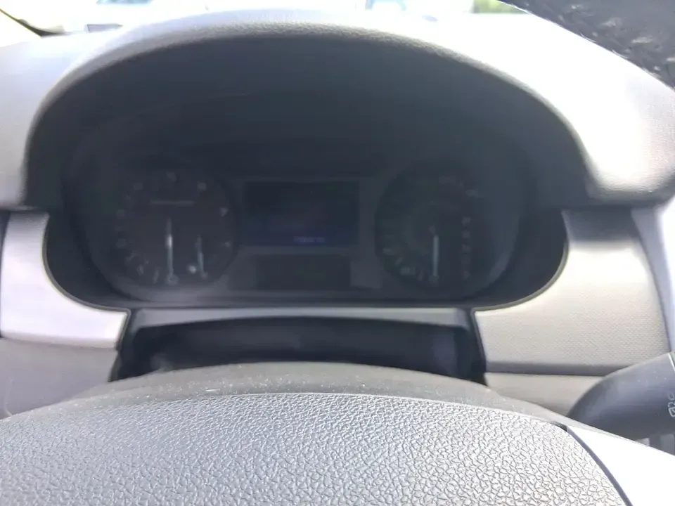 2013 Ford Edge SEL (2FMDK4JC1DB) with an 3.5L V-6 DOHC engine, 6-Speed Automatic transmission, located at 1184 Kauffman Ave, Fairborn, OH, 45324, (937) 908-9800, 39.807072, -84.030914 - **Elevate Your Weekend Adventures with the 2013 Ford Edge SEL at Advantage Car and Credit!**<br /> <br /> Are you ready to embrace a lifestyle of comfort and adventure? Whether you're shuttling the kids to their weekend soccer games or embarking on a scenic road trip through Ohio's beautiful landsca - Photo#15