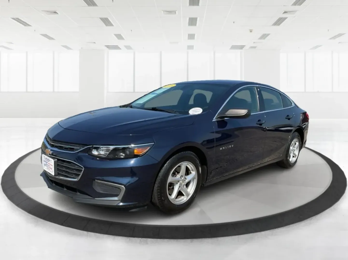 2018 Chevrolet Malibu 1LS (1G1ZB5ST0JF) with an ECOTEC 1.5L I-4 gasoline direct injection engine, located at 880 E. National Road, Vandalia, OH, 45377, (937) 908-9800, 39.891918, -84.183594 - **Experience Unmatched Comfort and Style with the 2018 Chevrolet Malibu at Advantage Car and Credit in Fairborn, OH!**<br /> <br /> Are you in the market for a dependable sedan that effortlessly balances style, comfort, and cutting-edge technology? Look no further than the stunning 2018 Chevrolet Ma - Photo#8