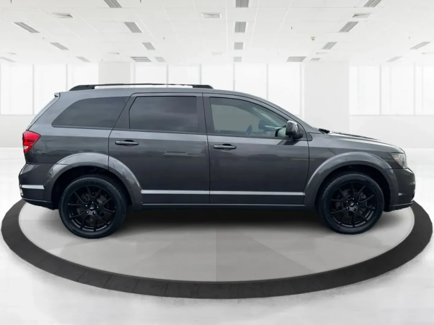 2018 Dodge Journey SXT AWD (3C4PDDBG9JT) with an Pentastar 3.6L V-6 DOHC engine, located at 1230 East Main St, Xenia, OH, 45385, (937) 908-9800, 39.688026, -83.910172 - Experience the thrill of adventure and family outings in this stunning **2018 Dodge Journey SXT AWD**, now available at **Advantage Car and Credit**, located at **1184 Kauffman Ave, Fairborn, OH 45324**. Whether you're commuting to work or heading out for a weekend getaway, this versatile SUV is des - Photo#1