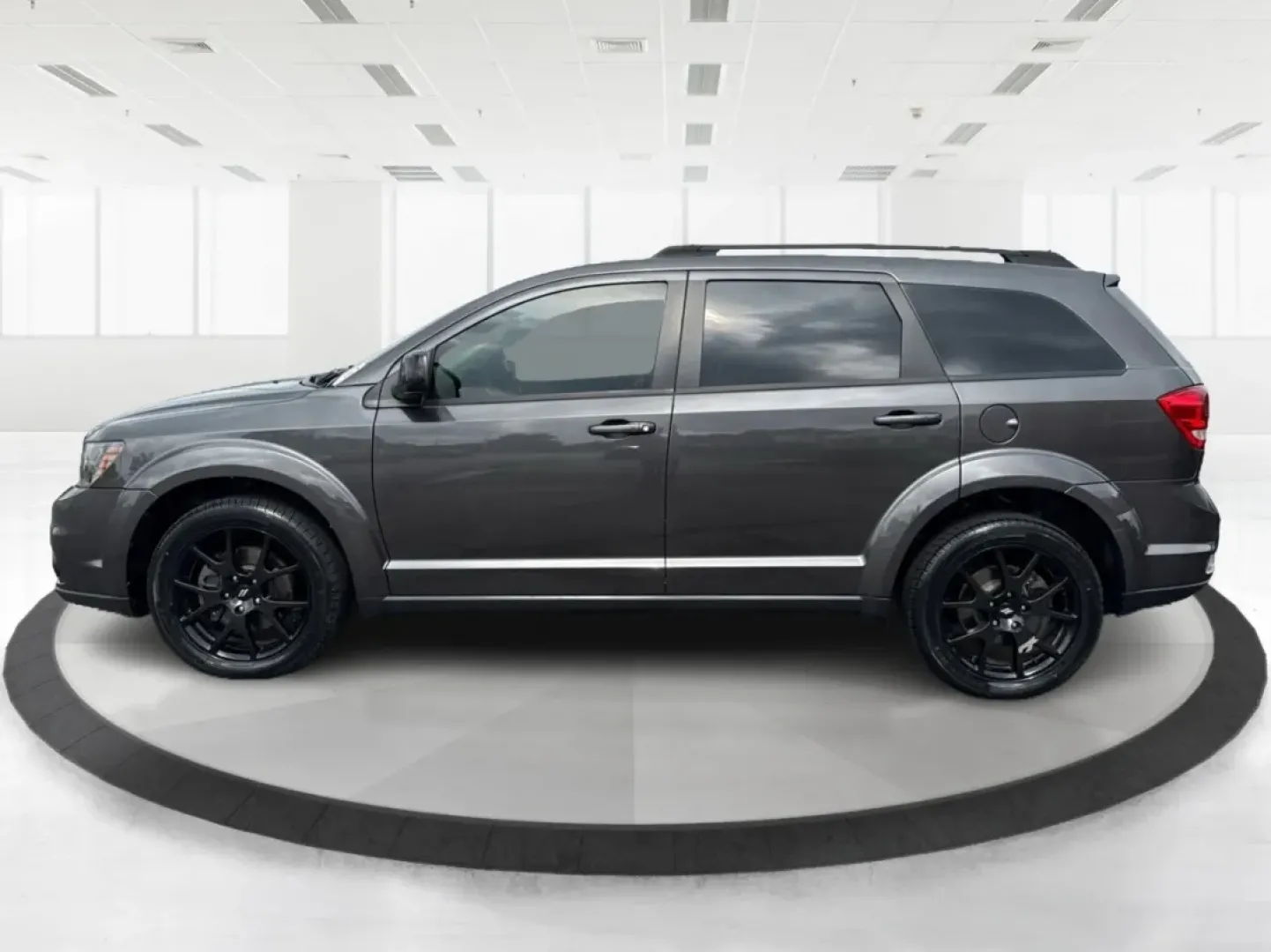 2018 Dodge Journey SXT AWD (3C4PDDBG9JT) with an Pentastar 3.6L V-6 DOHC engine, located at 1099 N County Rd 25A , Troy, OH, 45373, (937) 908-9800, 40.057079, -84.212883 - Experience the thrill of adventure and family outings in this stunning **2018 Dodge Journey SXT AWD**, now available at **Advantage Car and Credit**, located at **1184 Kauffman Ave, Fairborn, OH 45324**. Whether you're commuting to work or heading out for a weekend getaway, this versatile SUV is des - Photo#5