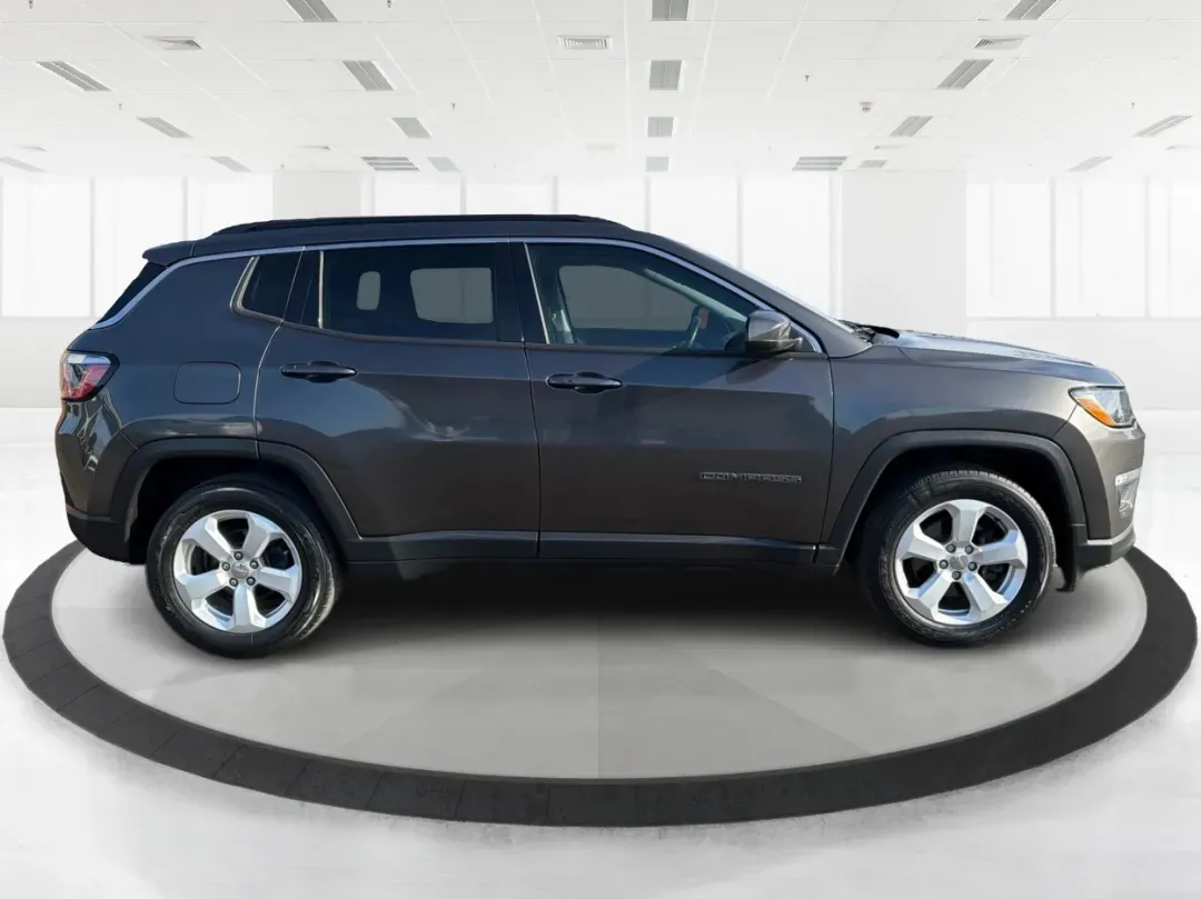 2018 Jeep Compass Latitude FWD (3C4NJCBB1JT) with an 2.4L I-4 variable valve control engine, located at 1951 S Dayton Lakeview Rd., New Carlisle, OH, 45344, (937) 908-9800, 39.890999, -84.050255 - 2018 Jeep Compass Latitude FWD - Photo#1