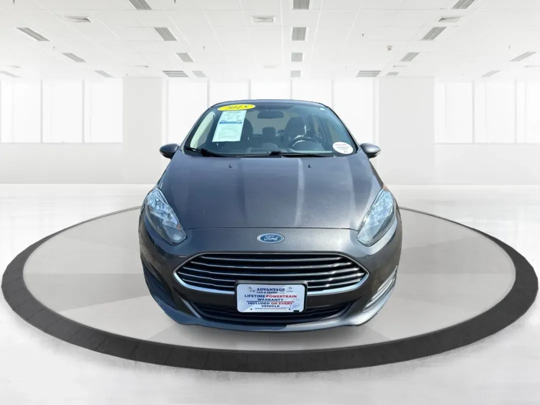 2015 Ford Fiesta SE (3FADP4BJ4FM) with an EcoBoost 1L I-3 gasoline direct injection engine, located at 8750 N County Rd 25A, Piqua, OH, 45356, (937) 908-9800, 40.164391, -84.232513 - **Discover Adventure and Style with the 2015 Ford Fiesta SE at Advantage Car and Credit in Fairborn, OH!**<br /> <br /> Are you ready to elevate your daily commute or weekend adventures? The 2015 Ford Fiesta SE is the ideal sedan for budget-conscious buyers seeking a reliable and stylish companion. - Photo#7