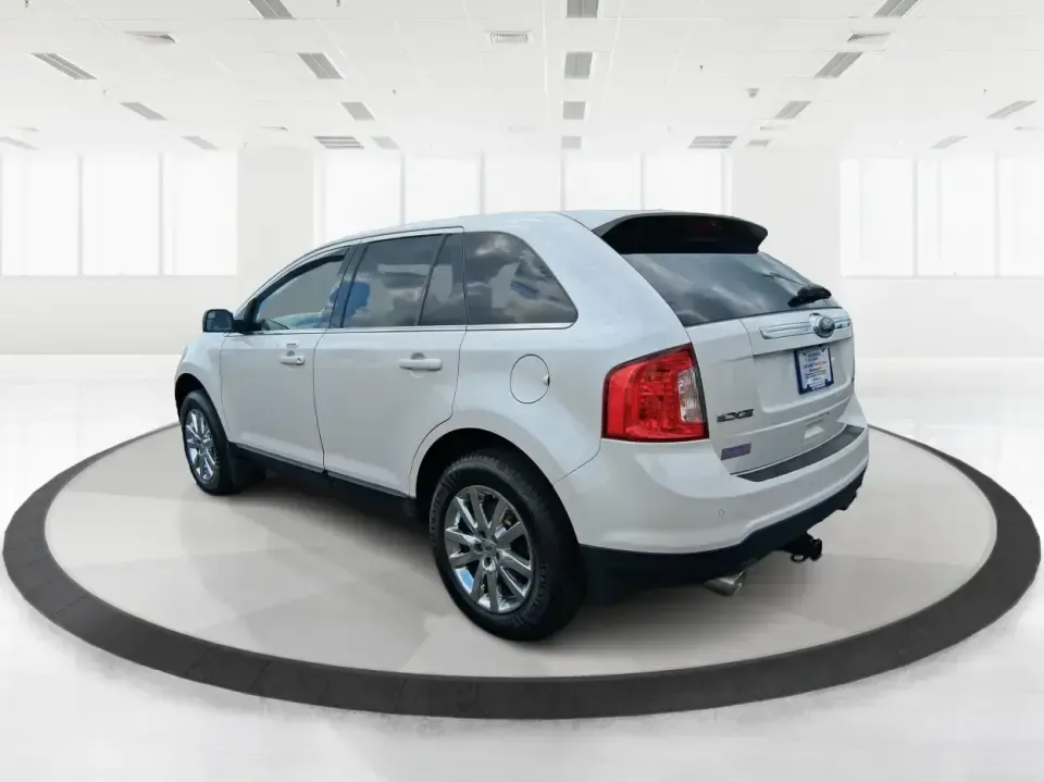 2014 Ford Edge Limited (2FMDK4KC9EB) with an 3.5L V-6 DOHC engine, 6-Speed Automatic transmission, located at 401 Woodman Dr, Riverside, OH, 45431, (937) 908-9800, 39.760899, -84.123421 - **Elevate Your Family Adventures with the 2014 Ford Edge Limited!**<br /> <br /> Are you ready to transform your daily commutes and weekend adventures? The 2014 Ford Edge Limited is the perfect SUV for families and those who love hitting the open road. With its spacious design, robust performance, a - Photo#4