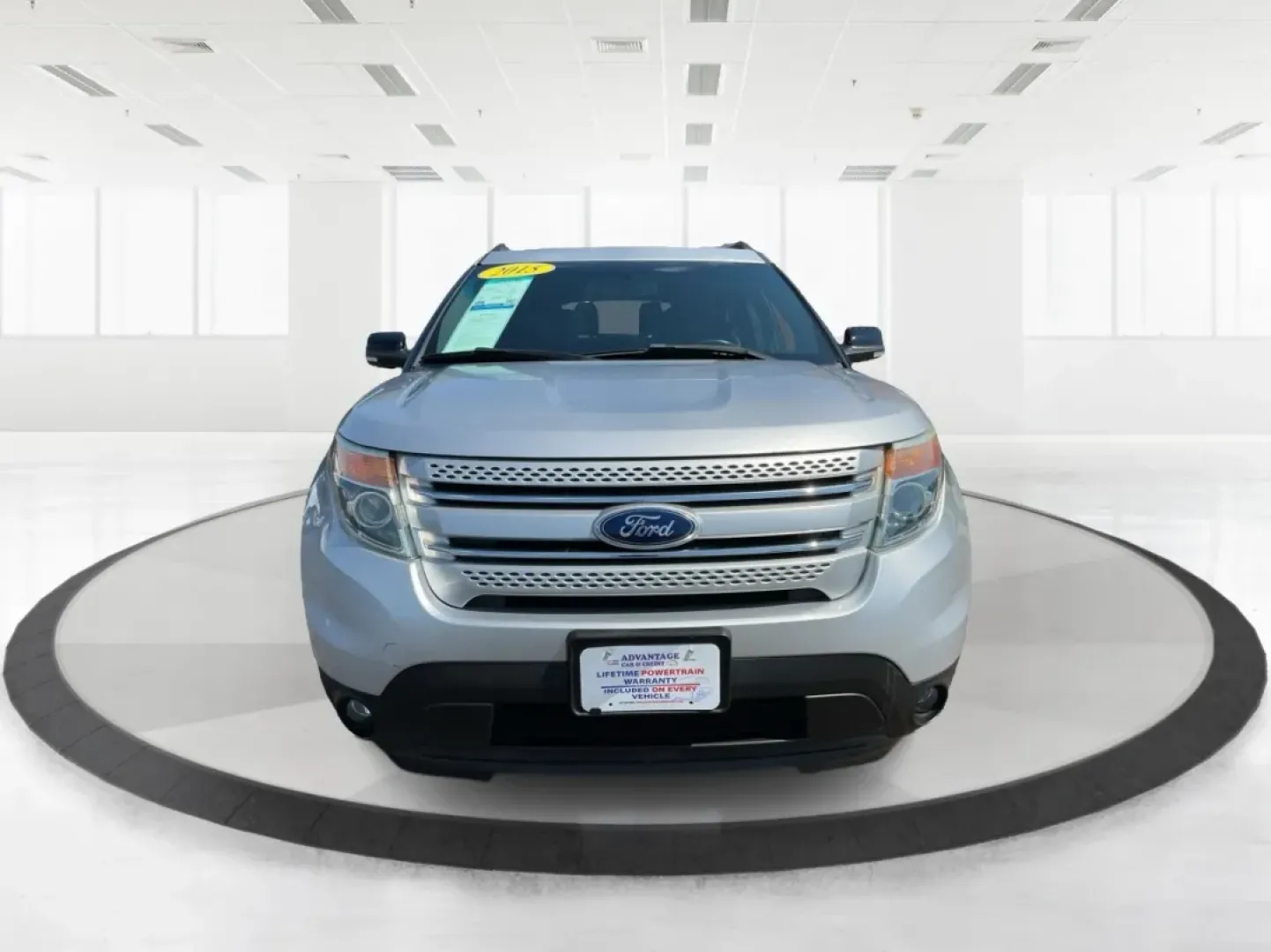 2015 Ford Explorer XLT (1FM5K8D85FG) with an 3.5L V-6 DOHC engine, located at 8750 N County Rd 25A, Piqua, OH, 45356, (937) 908-9800, 40.164391, -84.232513 - **Explore the Open Road with the 2015 Ford Explorer XLT!** <br /> <br /> Are you ready to elevate your family adventures and weekend road trips? Look no further than this stunning 2015 Ford Explorer XLT, available now at Advantage Car and Credit in Fairborn, OH. With its robust capabilities and spac - Photo#7