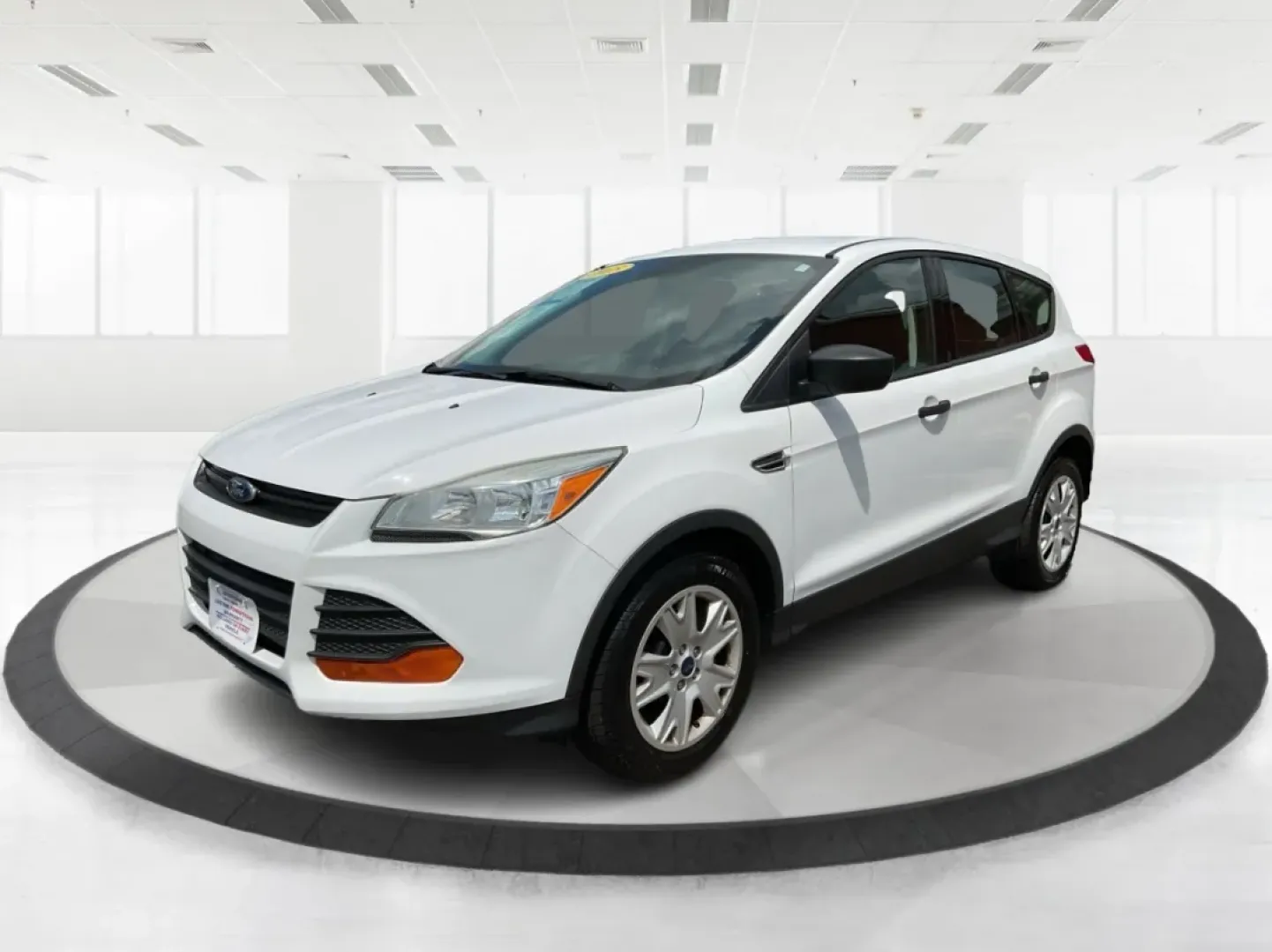 2015 Ford Escape S (1FMCU0F71FU) with an Duratec 2.5L I-4 DOHC engine, located at 1184 Kauffman Ave, Fairborn, OH, 45324, (937) 908-9800, 39.807072, -84.030914 - **Adventure Awaits with the 2015 Ford Escape! Perfect for Family Outings and Daily Commutes!**<br /> <br /> Are you looking for a versatile vehicle that seamlessly fits into your active lifestyle? The 2015 Ford Escape is the ideal SUV for growing families, weekend adventurers, or anyone who needs a - Photo#8