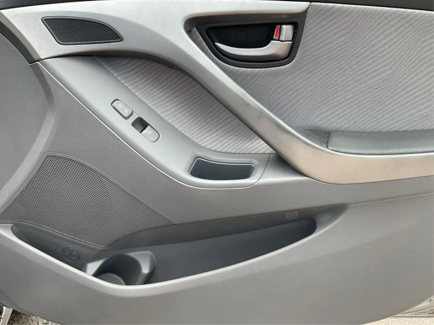 2012 Hyundai Elantra GLS (Ulsan Plant) (KMHDH4AE1CU) with an 1.8L I-4 DOHC engine, located at 1184 Kauffman Ave, Fairborn, OH, 45324, (937) 908-9800, 39.807072, -84.030914 - **Drive Your Dreams with the 2012 Hyundai Elantra GLS: Perfect for Everyday Adventures!**<br /> <br /> Are you ready to elevate your daily commute or family outings with a vehicle that balances comfort, efficiency, and style? The 2012 Hyundai Elantra GLS is the perfect choice for budget-conscious bu - Photo#18