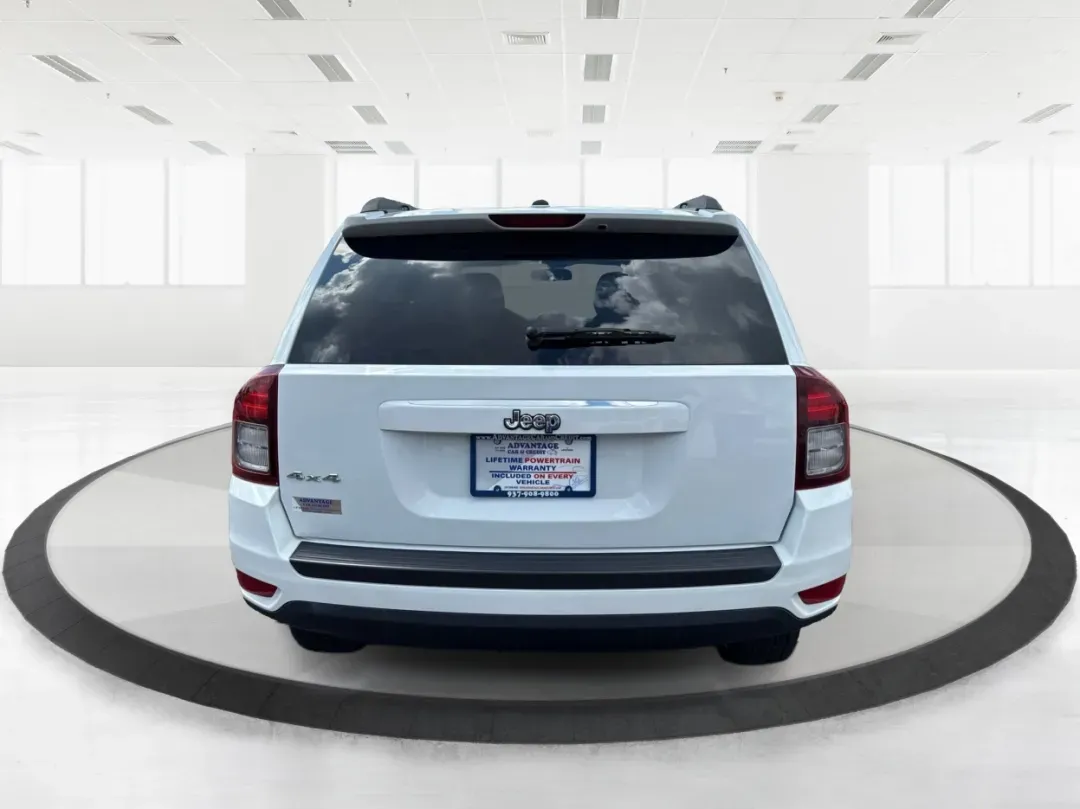 2014 Jeep Compass Sport (1C4NJDBB4ED) with an 2.4L I-4 DOHC engine, located at 1230 East Main St, Xenia, OH, 45385, (937) 908-9800, 39.688026, -83.910172 - 2014 Jeep Compass Sport - Photo#3