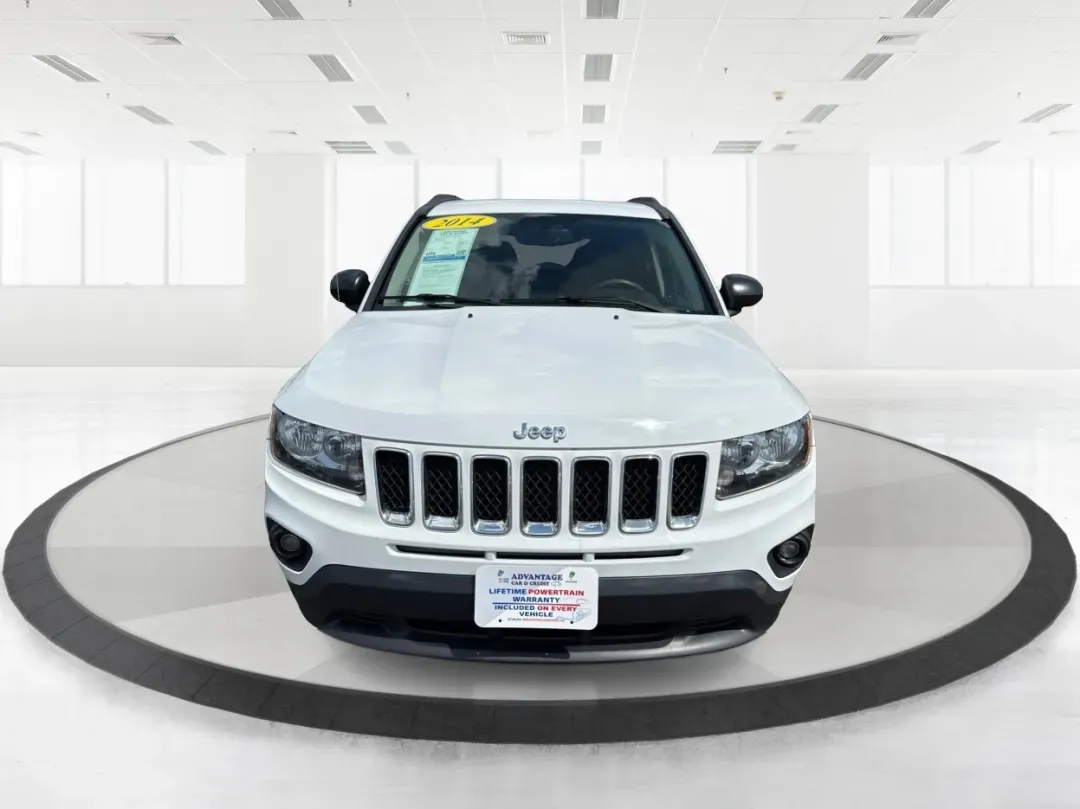 2014 Jeep Compass Sport (1C4NJDBB4ED) with an 2.4L I-4 DOHC engine, located at 1230 East Main St, Xenia, OH, 45385, (937) 908-9800, 39.688026, -83.910172 - 2014 Jeep Compass Sport - Photo#7