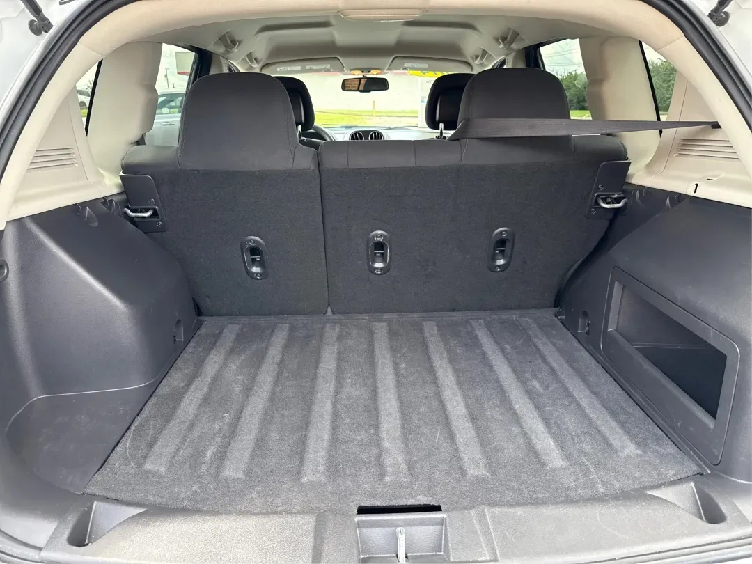 2014 Jeep Compass Sport (1C4NJDBB4ED) with an 2.4L I-4 DOHC engine, located at 1230 East Main St, Xenia, OH, 45385, (937) 908-9800, 39.688026, -83.910172 - 2014 Jeep Compass Sport - Photo#12