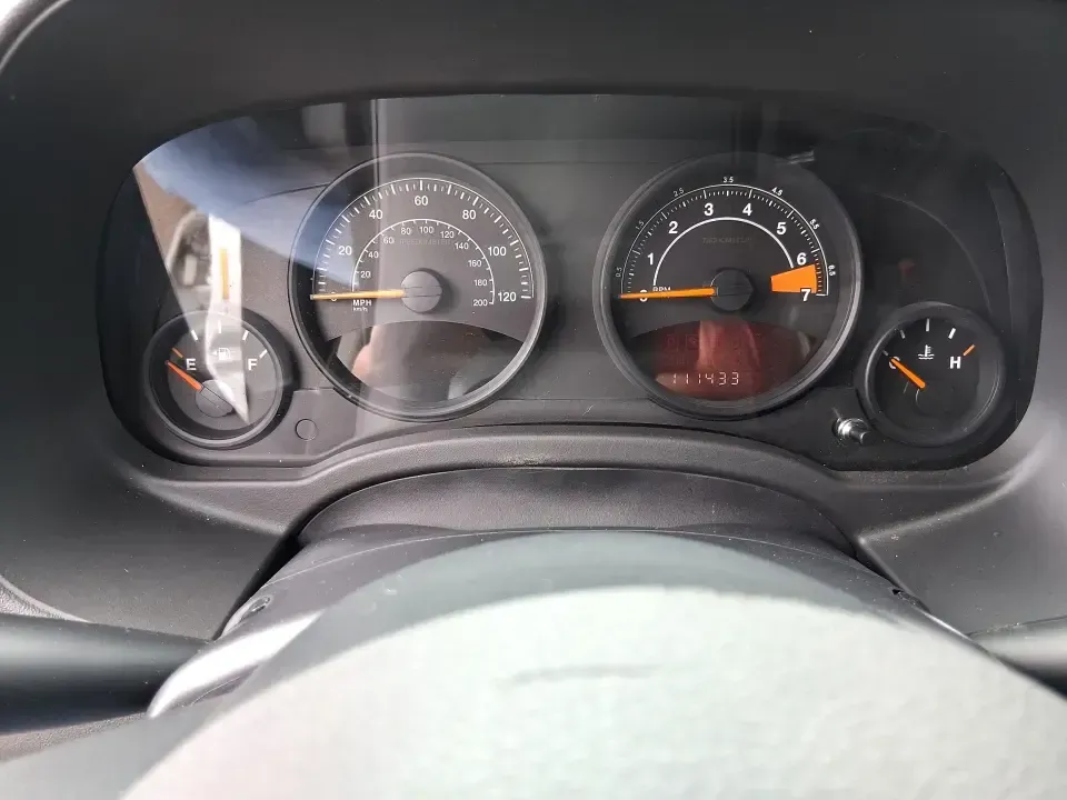 2014 Jeep Compass Sport (1C4NJDBB4ED) with an 2.4L I-4 DOHC engine, Automatic transmission, located at 4508 South Dixie Dr, Moraine, OH, 45439, (937) 908-9800, 39.689976, -84.218452 - **Experience Adventure with the 2014 Jeep Compass Sport at Advantage Car and Credit Xenia!** <br /> <br /> Are you ready to embrace the open road with a vehicle that combines comfort, capability, and style? The 2014 Jeep Compass Sport, available at Advantage Car and Credit in Xenia, Ohio, is the pe - Photo#15