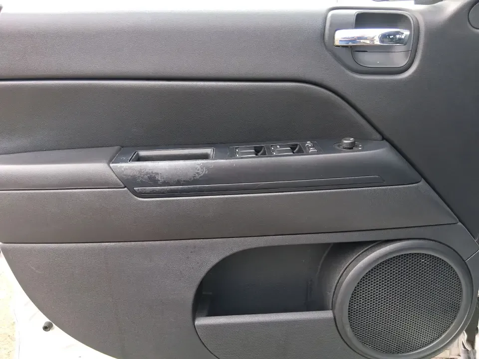 2014 Jeep Compass Sport (1C4NJDBB4ED) with an 2.4L I-4 DOHC engine, Automatic transmission, located at 4508 South Dixie Dr, Moraine, OH, 45439, (937) 908-9800, 39.689976, -84.218452 - **Experience Adventure with the 2014 Jeep Compass Sport at Advantage Car and Credit Xenia!** <br /> <br /> Are you ready to embrace the open road with a vehicle that combines comfort, capability, and style? The 2014 Jeep Compass Sport, available at Advantage Car and Credit in Xenia, Ohio, is the pe - Photo#17