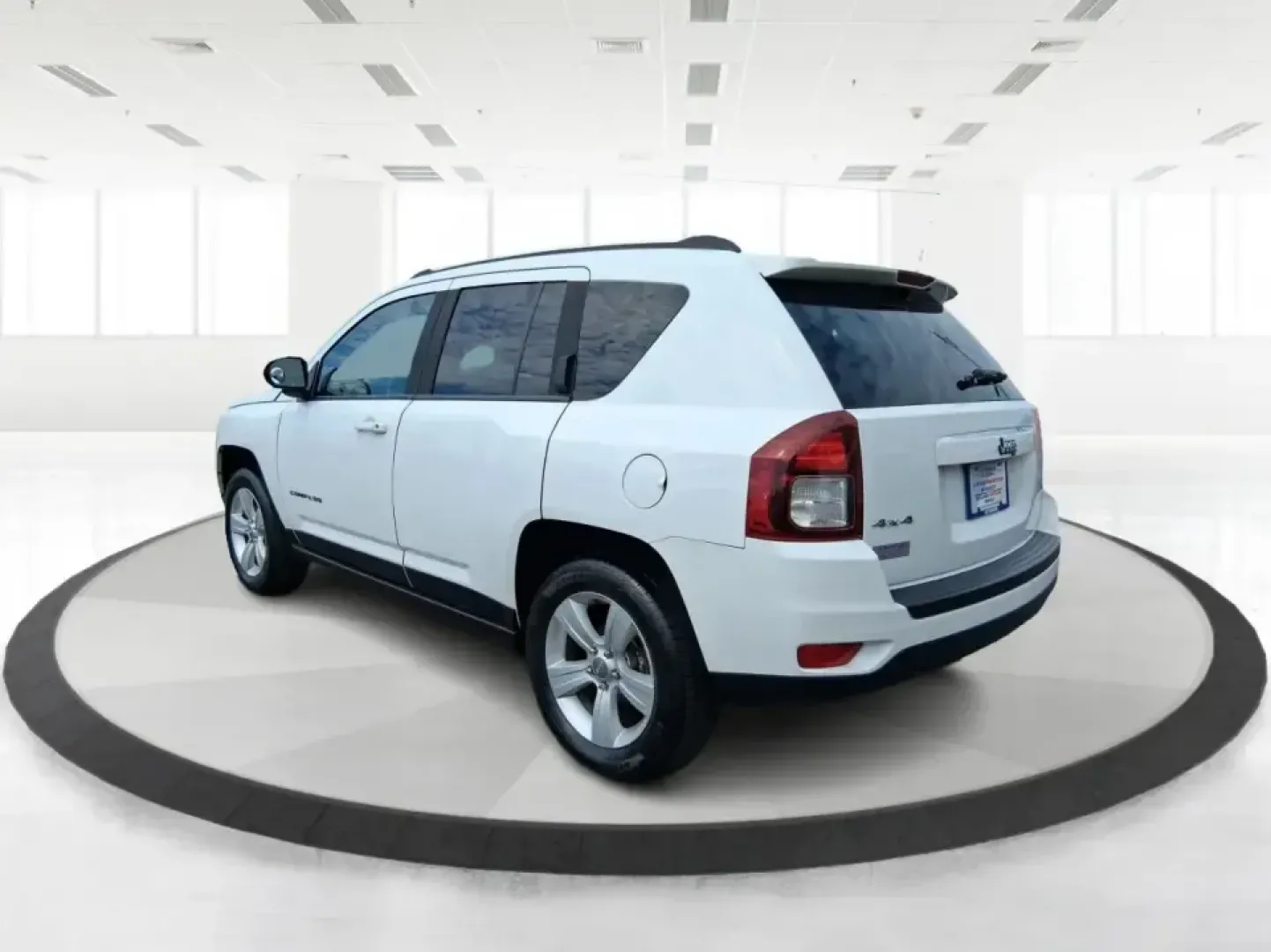 2014 Jeep Compass Sport (1C4NJDBB4ED) with an 2.4L I-4 DOHC engine, Automatic transmission, located at 1230 East Main St, Xenia, OH, 45385, (937) 908-9800, 39.688026, -83.910172 - **Experience Adventure with the 2014 Jeep Compass Sport at Advantage Car and Credit Xenia!** <br /> <br /> Are you ready to embrace the open road with a vehicle that combines comfort, capability, and style? The 2014 Jeep Compass Sport, available at Advantage Car and Credit in Xenia, Ohio, is the pe - Photo#4