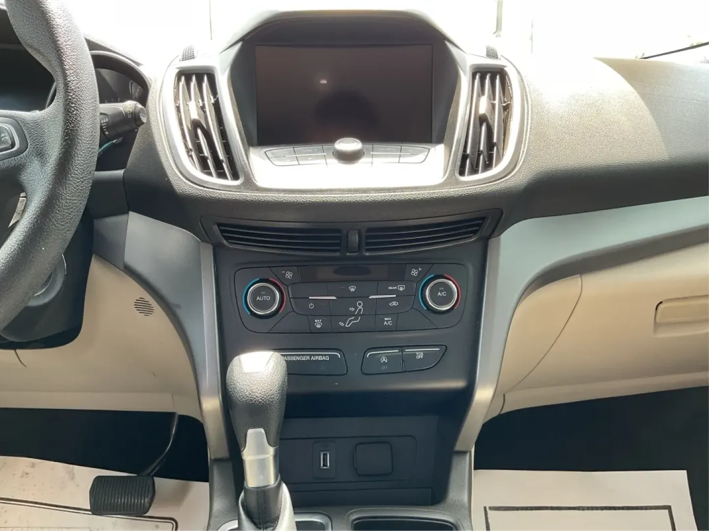 2017 Ford Escape SE (1FMCU9GD7HU) with an Other engine, located at 880 E. National Road, Vandalia, OH, 45377, (937) 908-9800, 39.891918, -84.183594 - **Adventure Awaits With This 2017 Ford Escape SE! Perfect for Your Next Journey!**<br /> <br /> Are you ready to elevate your weekend getaways or daily commutes? The 2017 Ford Escape SE is the ideal SUV for those who crave versatility without sacrificing style. With a spacious interior, advanced saf - Photo#13
