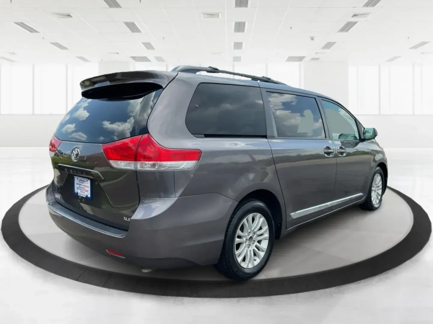 2012 Toyota Sienna XLE V6 8 Passenger (5TDYK3DC7CS) with an 3.5L V-6 DOHC engine, located at 1184 Kauffman Ave, Fairborn, OH, 45324, (937) 908-9800, 39.807072, -84.030914 - **Unleash Your Family Adventures with the 2012 Toyota Sienna XLE V6!** <br /> <br /> Are you ready to elevate your family's travel experiences? The 2012 Toyota Sienna XLE V6 8 Passenger is the perfect blend of comfort, space, and reliability, designed for families who love to explore. Whether you're - Photo#2