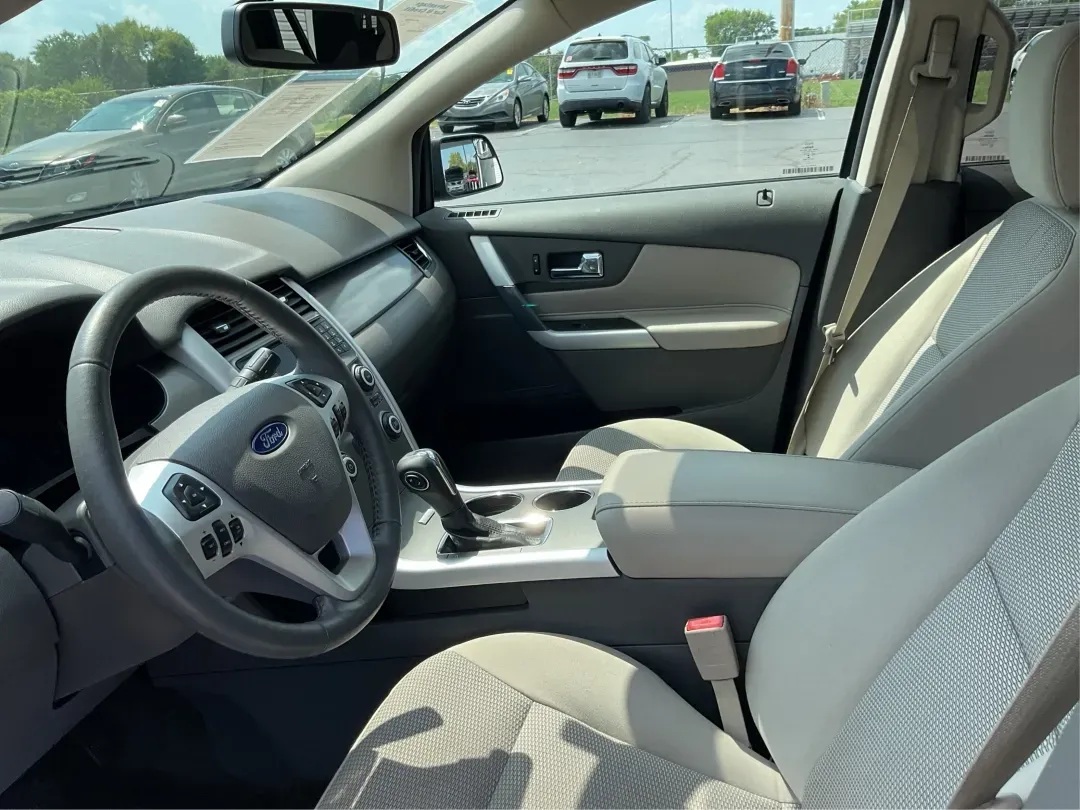 2013 Ford Edge SEL (2FMDK3JC0DB) with an Other engine, located at 401 Woodman Dr, Riverside, OH, 45431, (937) 908-9800, 39.760899, -84.123421 - **Explore New Horizons with the 2013 Ford Edge SEL Your Adventure Awaits!**<br /> <br /> Are you ready to elevate your daily commute or embark on weekend adventures with friends and family? The 2013 Ford Edge SEL is the versatile SUV that perfectly balances style, comfort, and capability, making it - Photo#9