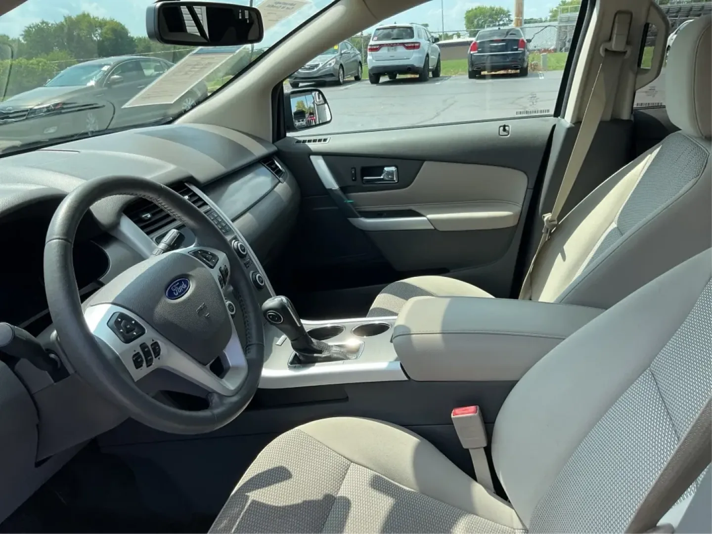 2013 Ford Edge SEL (2FMDK3JC0DB) with an Other engine, located at 4508 South Dixie Dr, Moraine, OH, 45439, (937) 908-9800, 39.689976, -84.218452 - **Explore New Horizons with the 2013 Ford Edge SEL Your Adventure Awaits!**<br /> <br /> Are you ready to elevate your daily commute or embark on weekend adventures with friends and family? The 2013 Ford Edge SEL is the versatile SUV that perfectly balances style, comfort, and capability, making it - Photo#9