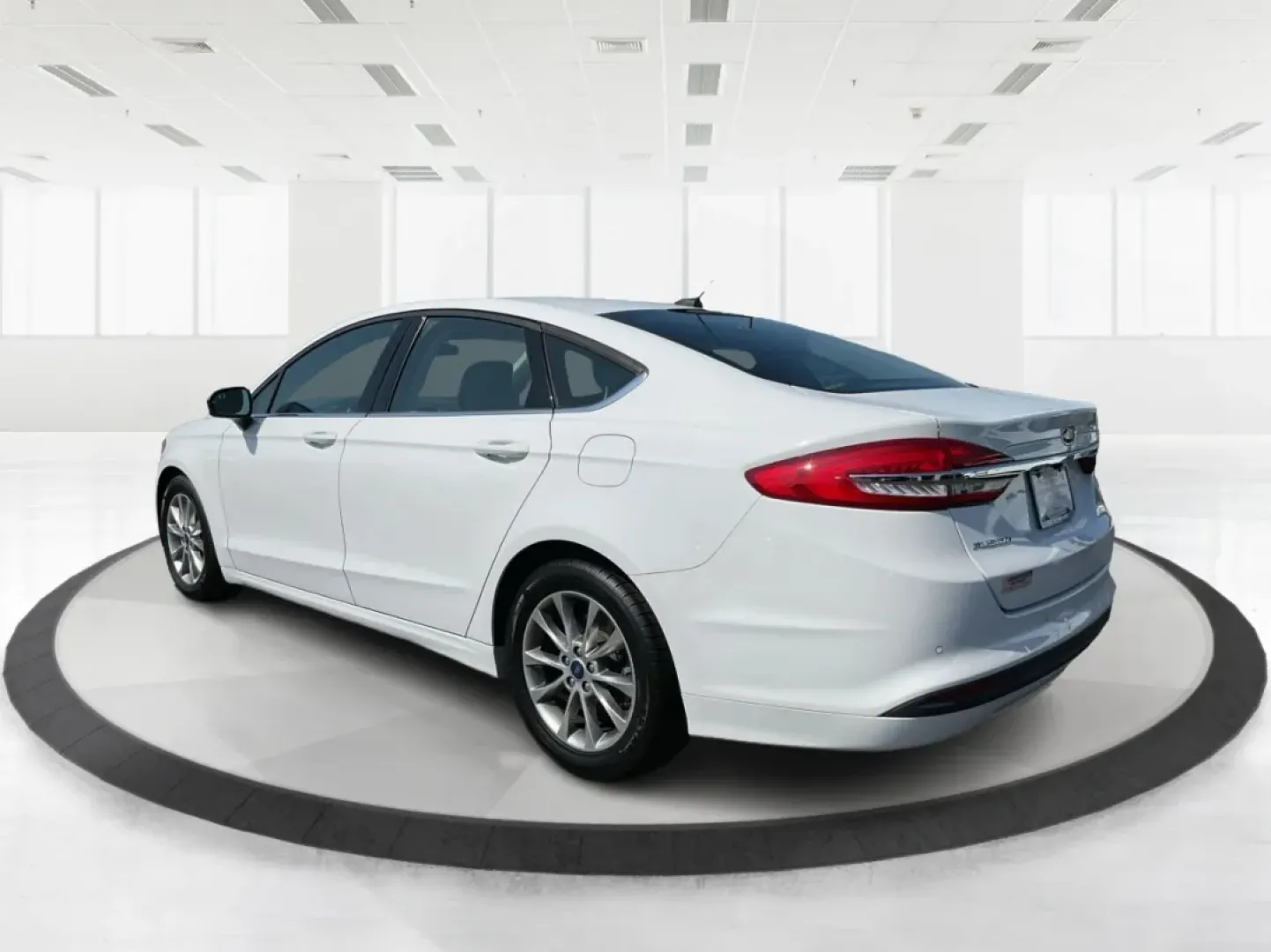 2017 Ford Fusion SE (3FA6P0H78HR) with an Other engine, located at 4508 South Dixie Dr, Moraine, OH, 45439, (937) 908-9800, 39.689976, -84.218452 - **Elevate Your Daily Drive with the 2017 Ford Fusion SE at Advantage Car and Credit Piqua, OH!**<br /> <br /> Are you ready to transform your daily commute into a luxurious journey? The 2017 Ford Fusion SE is the perfect sedan for anyone seeking comfort, style, and reliability. Whether you're a bus - Photo#4