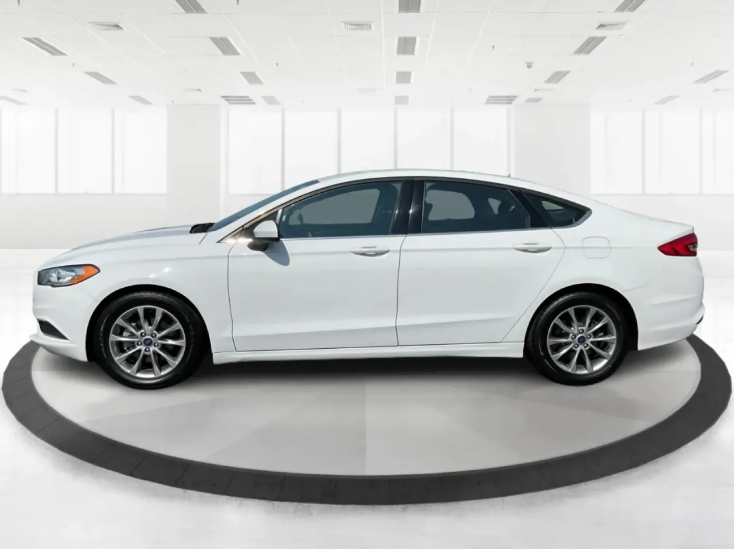 2017 Ford Fusion SE (3FA6P0H78HR) with an Other engine, located at 4508 South Dixie Dr, Moraine, OH, 45439, (937) 908-9800, 39.689976, -84.218452 - **Elevate Your Daily Drive with the 2017 Ford Fusion SE at Advantage Car and Credit Piqua, OH!**<br /> <br /> Are you ready to transform your daily commute into a luxurious journey? The 2017 Ford Fusion SE is the perfect sedan for anyone seeking comfort, style, and reliability. Whether you're a bus - Photo#5