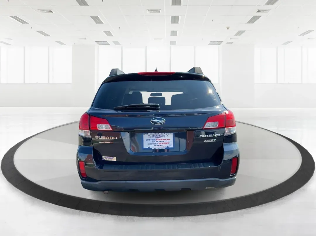 2013 Subaru Outback 2.5i Limited (4S4BRBKC0D3) with an 2.5L H-4 DOHC engine, located at 4508 South Dixie Dr, Moraine, OH, 45439, (937) 908-9800, 39.689976, -84.218452 - **Adventure Awaits with This 2013 Subaru Outback! Perfect for Weekend Getaways and Daily Commutes**<br /> <br /> Looking for a versatile vehicle that can handle everything from family road trips to daily commutes? Look no further than this 2013 Subaru Outback 2.5i Limited, now available at Advantage - Photo#3