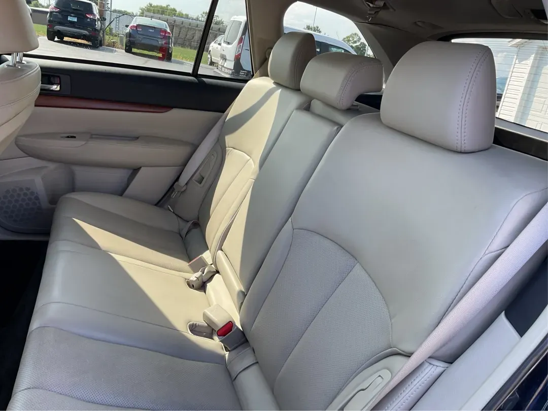 2013 Subaru Outback 2.5i Limited (4S4BRBKC0D3) with an 2.5L H-4 DOHC engine, located at 1184 Kauffman Ave, Fairborn, OH, 45324, (937) 908-9800, 39.807072, -84.030914 - 2013 Subaru Outback 2.5i Limited - Photo#10