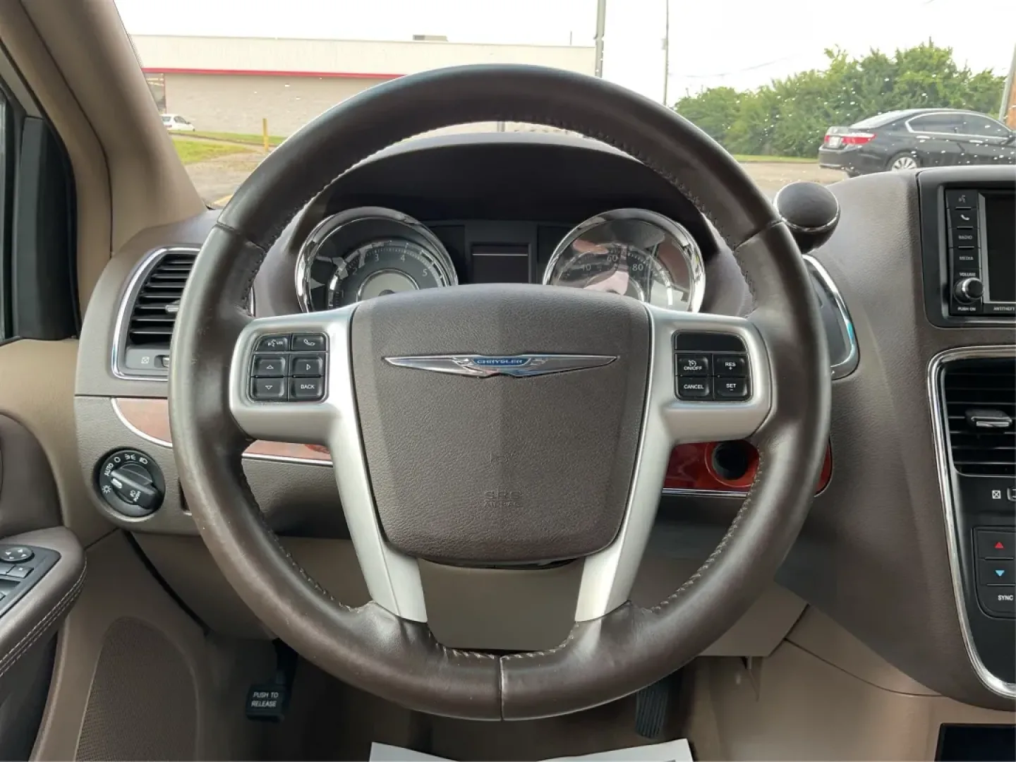 2016 Chrysler Town and Country PV (2C4RC1BG4GR) with an Other engine, located at 8750 N County Rd 25A, Piqua, OH, 45356, (937) 908-9800, 40.164391, -84.232513 - **Elevate Your Family Adventures with the 2016 Chrysler Town and Country at Advantage Car and Credit - Piqua!**<br /> <br /> Are you looking for the perfect vehicle to accommodate your growing family or enhance your daily commute? Look no further than the 2016 Chrysler Town and Country, availabl - Photo#16