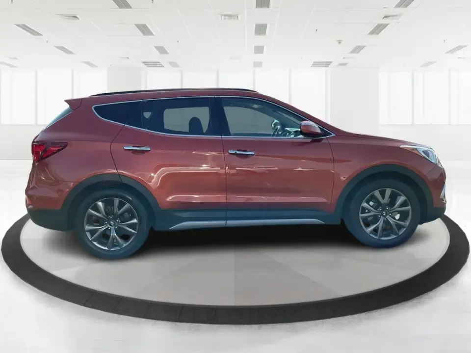 photo of 2017 Hyundai Santa Fe 2.0T Ultimate