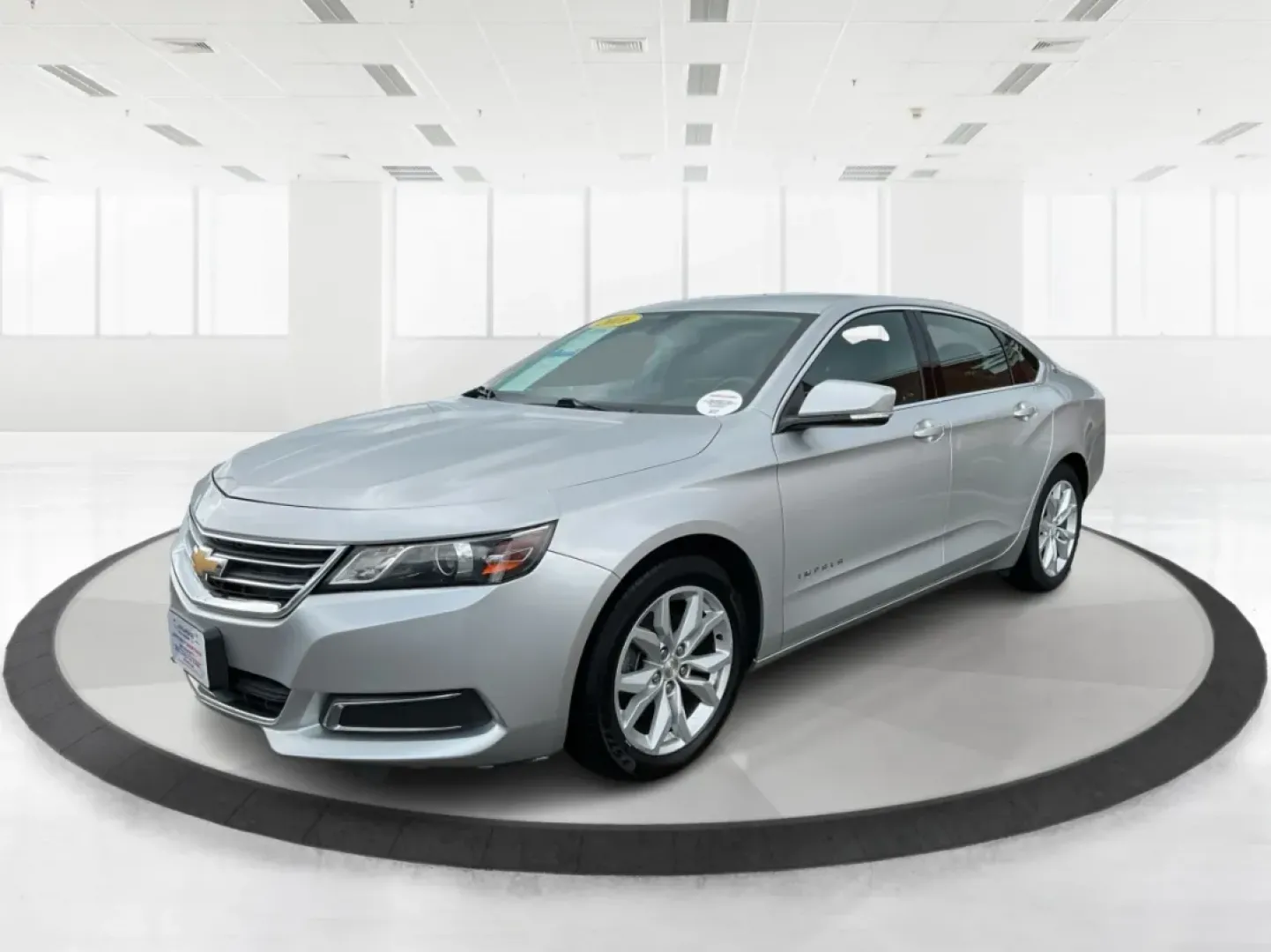 2016 Chevrolet Impala 1LT (2G1105SA4G9) with an Ecotec 2.5L I-4 gasoline direct injection engine, located at 4508 South Dixie Dr, Moraine, OH, 45439, (937) 908-9800, 39.689976, -84.218452 - **Discover Your Ideal Commuter with the 2016 Chevrolet Impala Perfect for Daily Drives or Weekend Getaways!**<br /> <br /> Are you tired of your old ride struggling during your daily commute? Elevate your driving experience with the stylish and reliable 2016 Chevrolet Impala, now available at Advan - Photo#8
