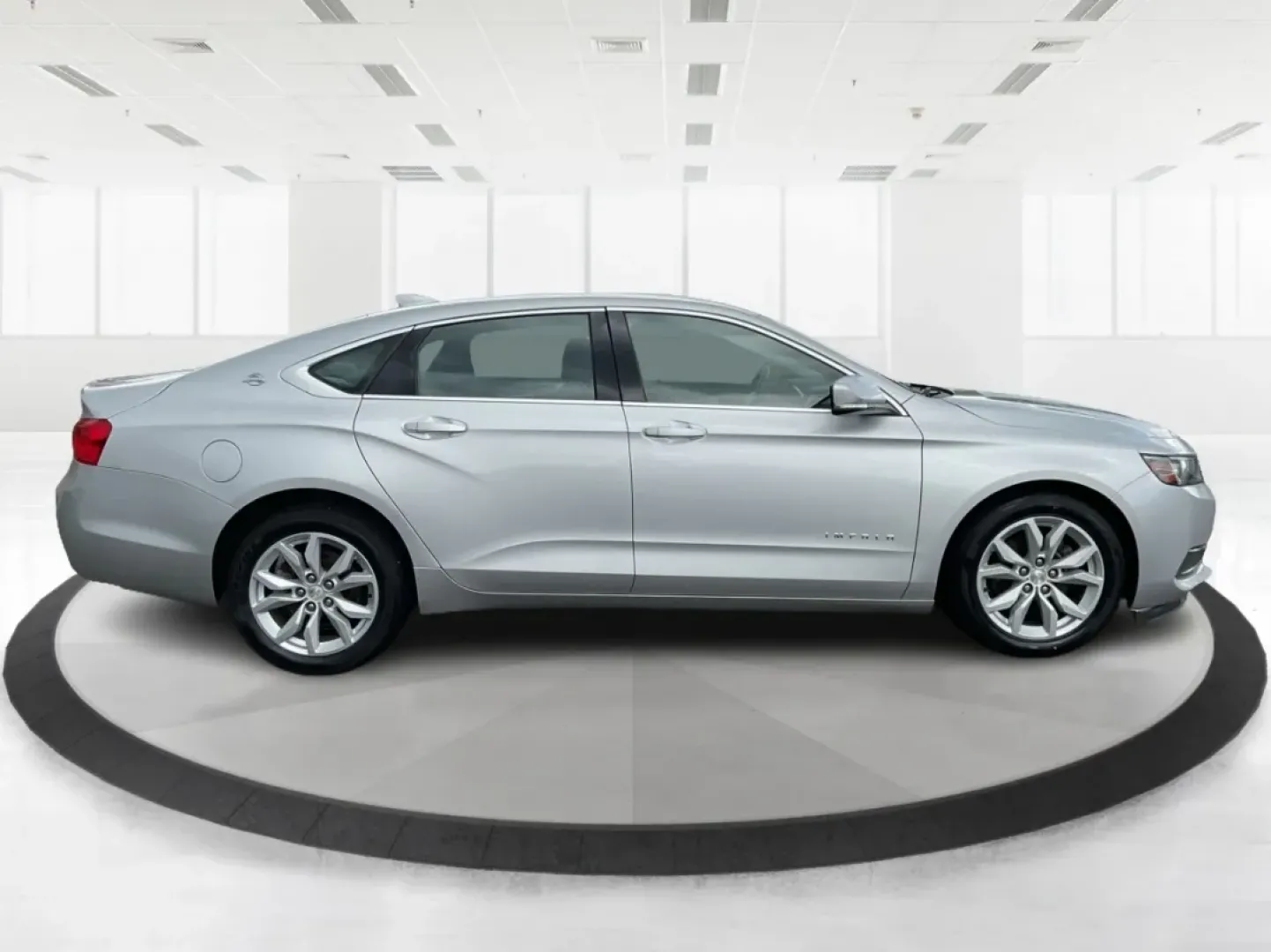 2016 Chevrolet Impala 1LT (2G1105SA4G9) with an Ecotec 2.5L I-4 gasoline direct injection engine, located at 4508 South Dixie Dr, Moraine, OH, 45439, (937) 908-9800, 39.689976, -84.218452 - **Discover Your Ideal Commuter with the 2016 Chevrolet Impala Perfect for Daily Drives or Weekend Getaways!**<br /> <br /> Are you tired of your old ride struggling during your daily commute? Elevate your driving experience with the stylish and reliable 2016 Chevrolet Impala, now available at Advan - Photo#1